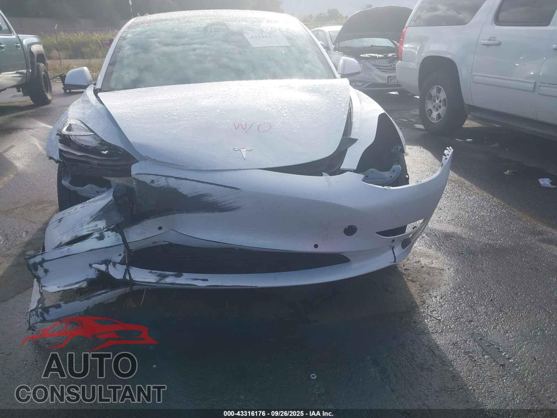 TESLA MODEL 3 2021 - 5YJ3E1EA8MF045667