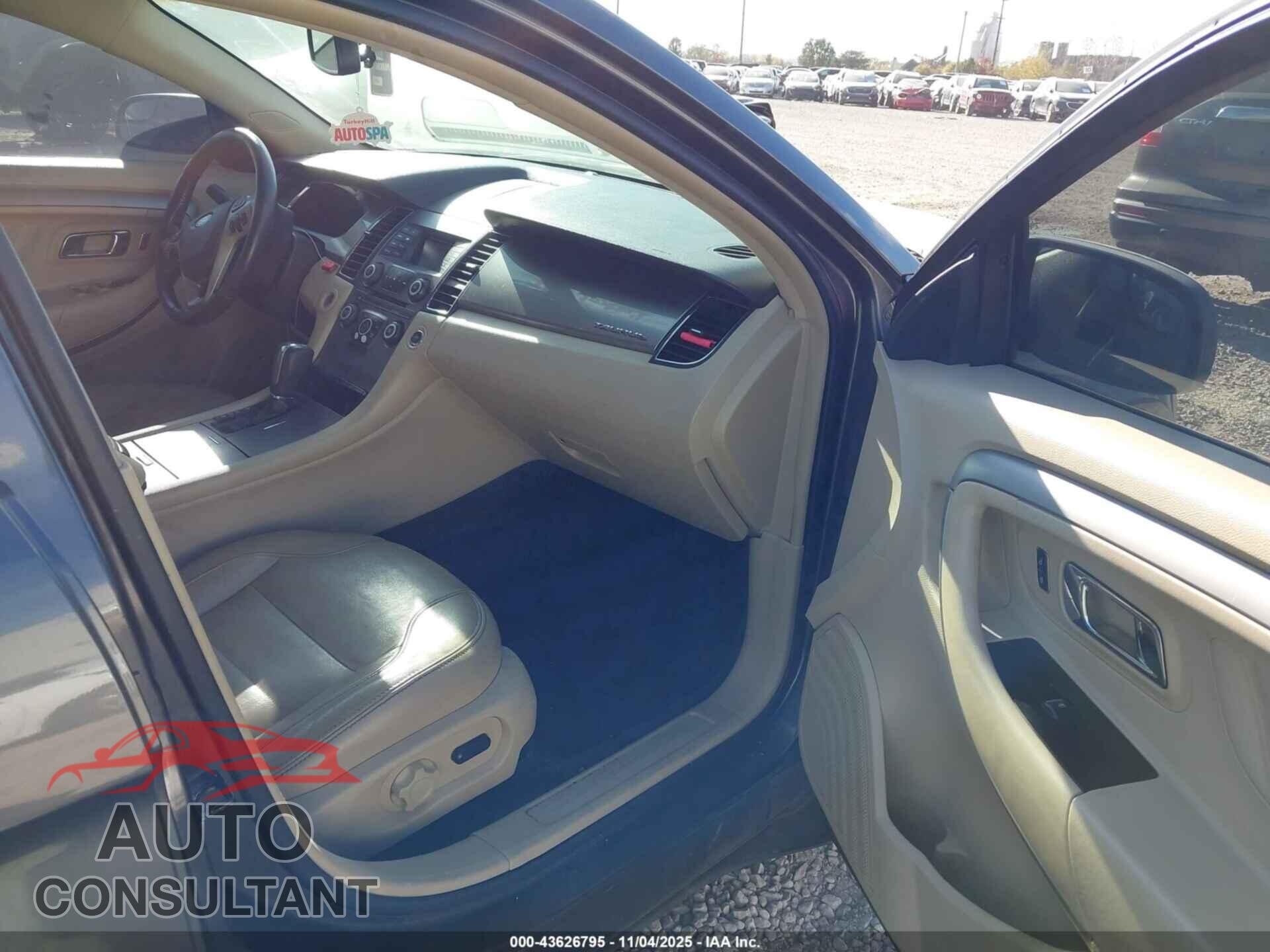 FORD TAURUS 2015 - 1FAHP2E86FG142268