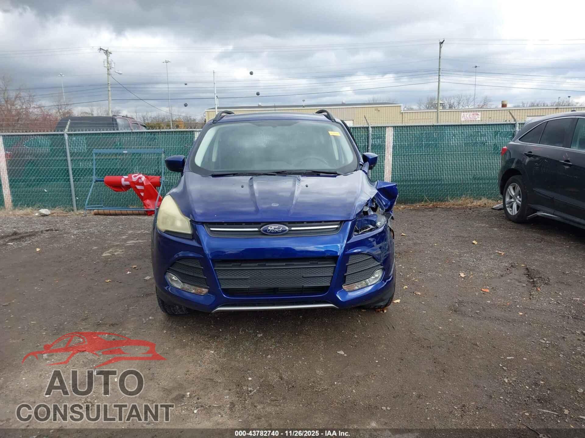 FORD ESCAPE 2016 - 1FMCU9GX2GUB92626