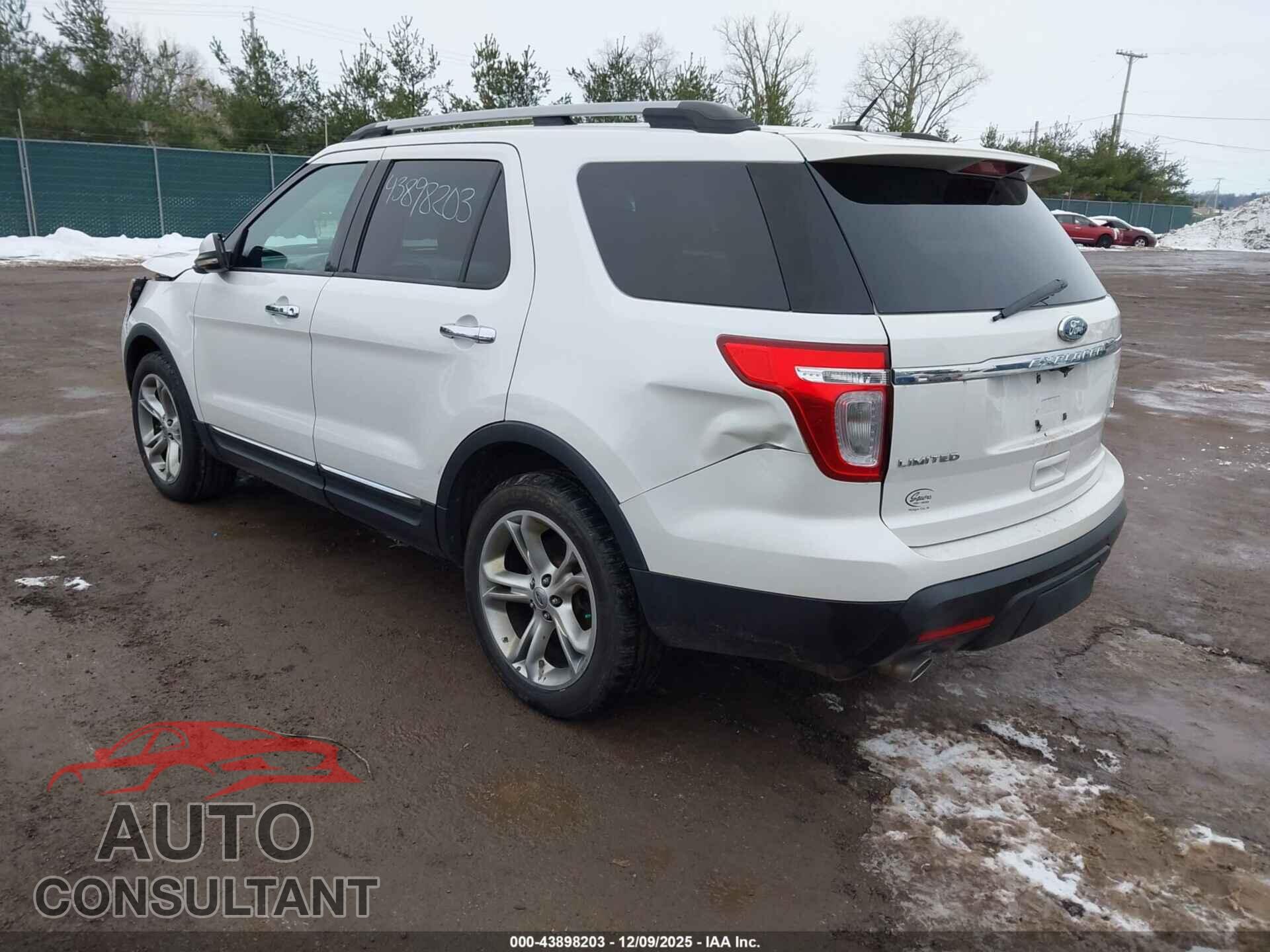 FORD EXPLORER 2011 - 1FMHK8F81BGA31479
