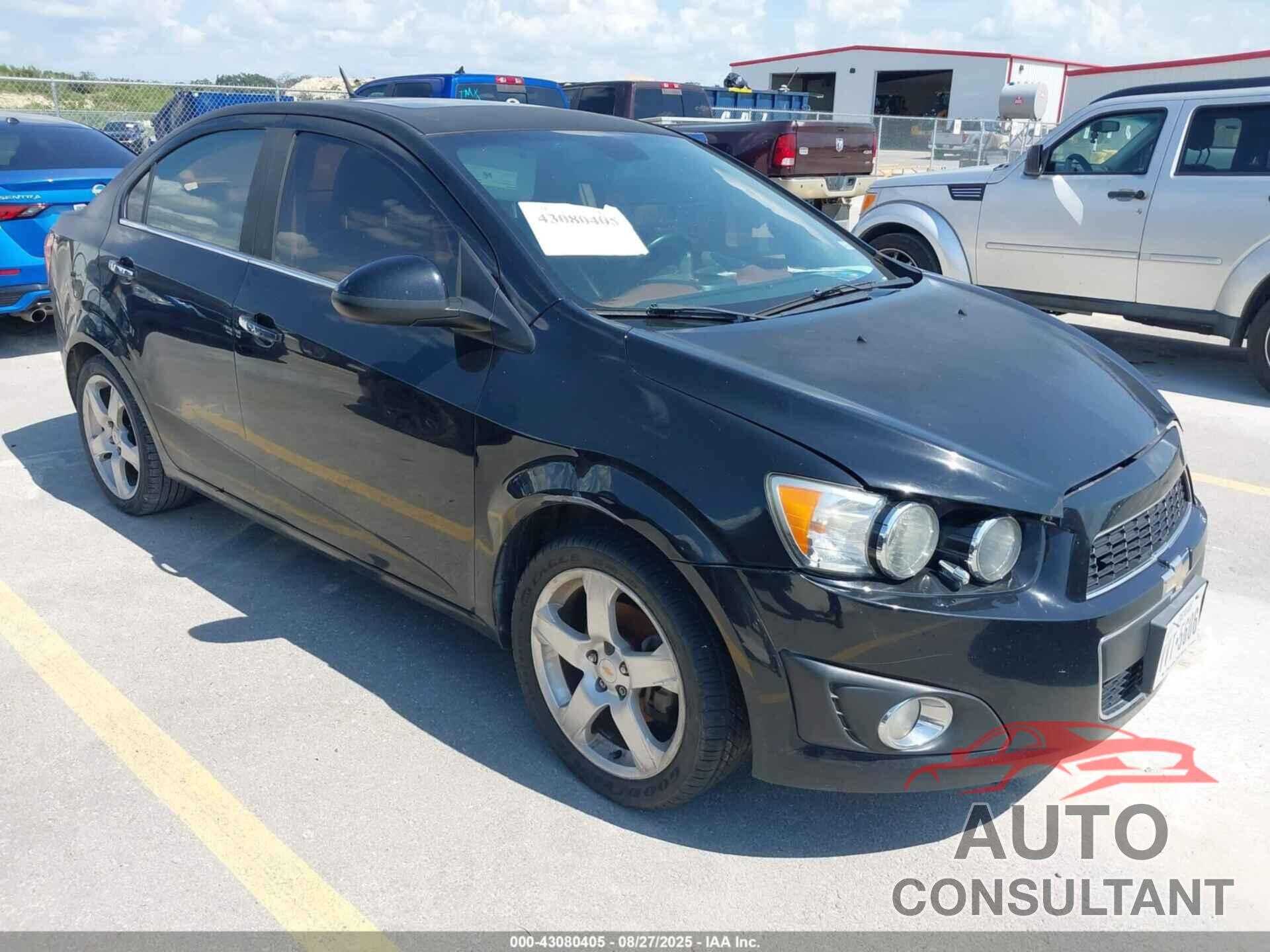 CHEVROLET SONIC 2012 - 1G1JE5SH5C4123580