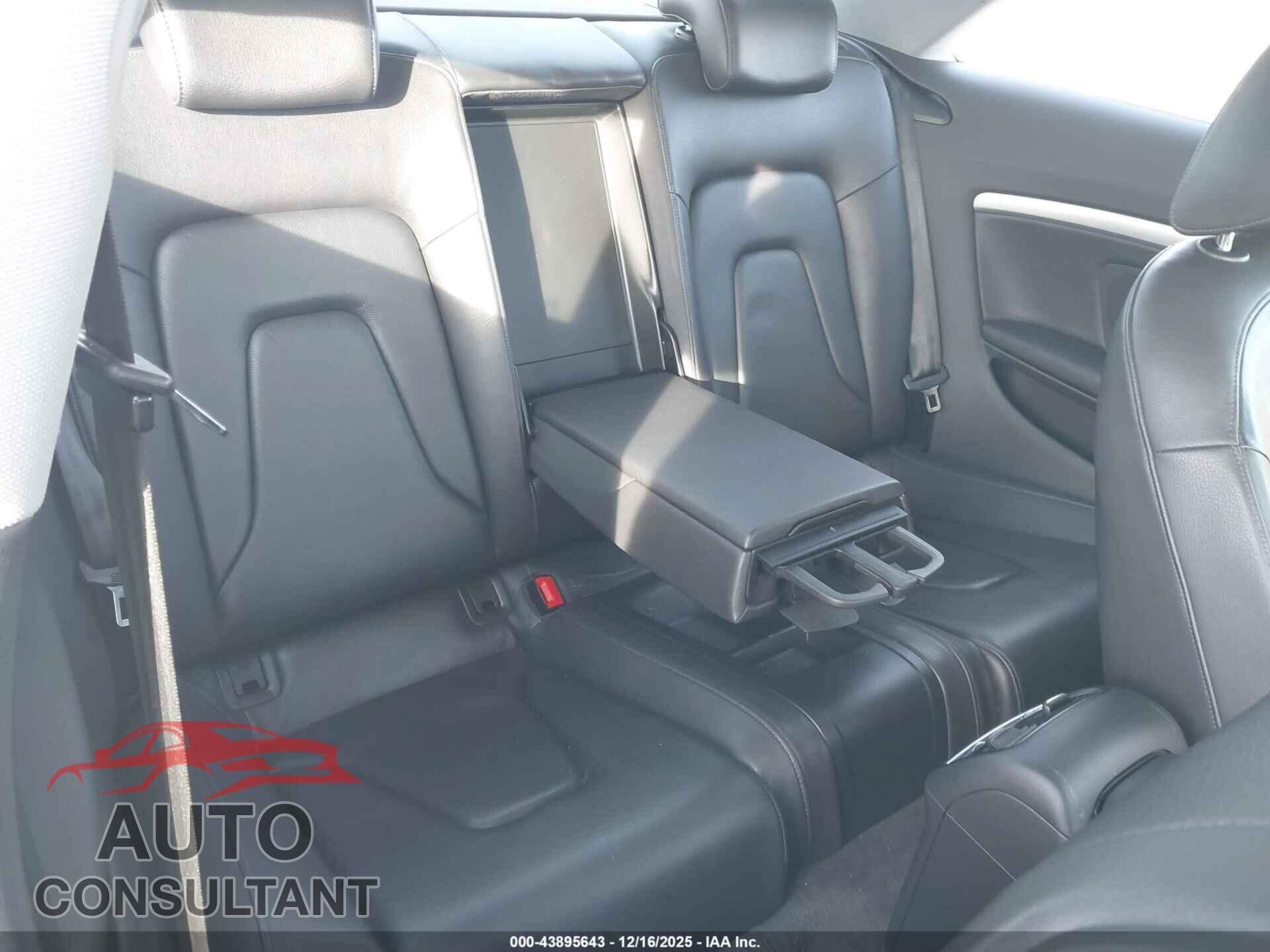 AUDI A5 2015 - WAUCFAFR9FA044800