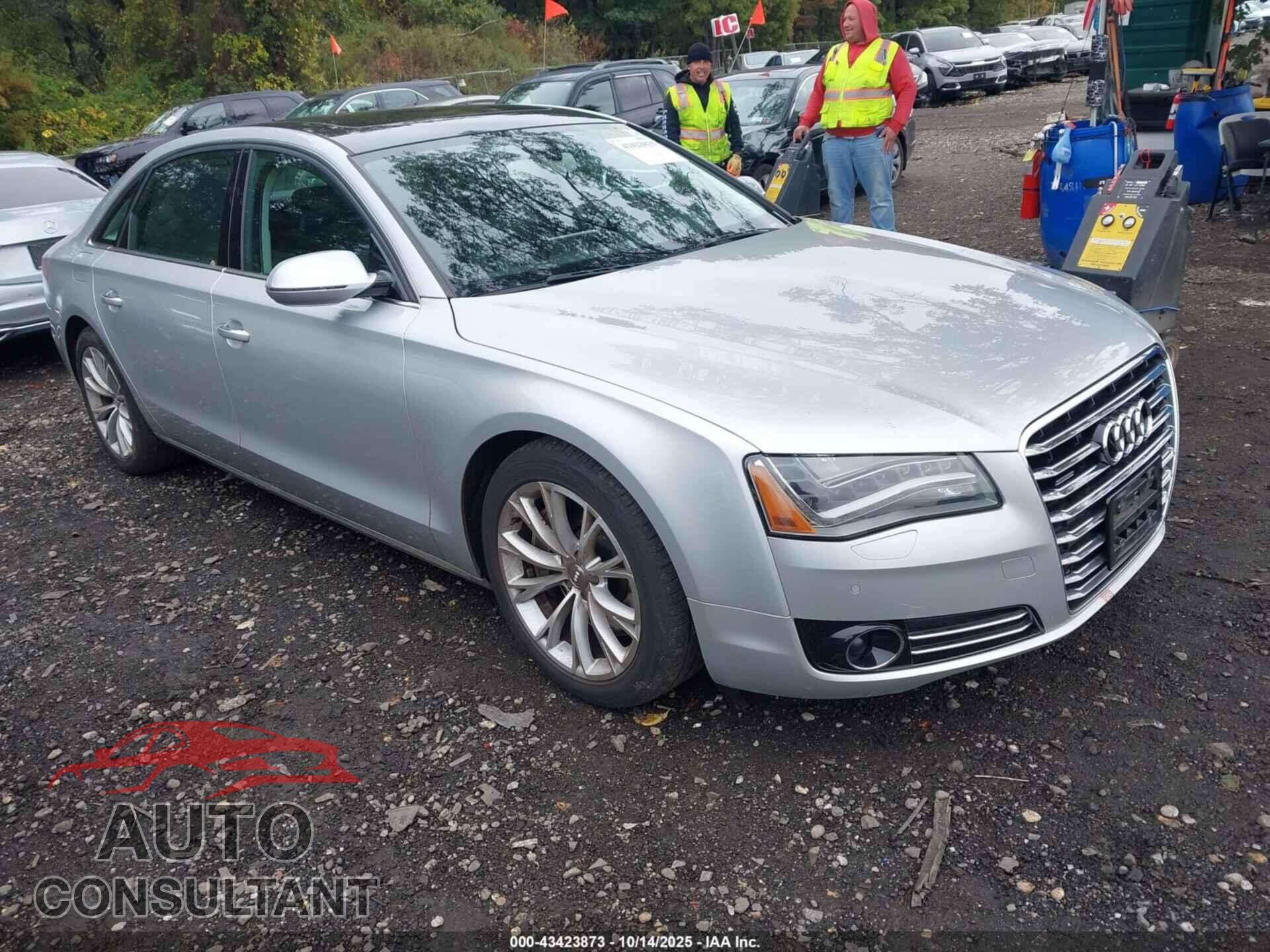 AUDI A8 L 2012 - WAURVAFD5CN022119