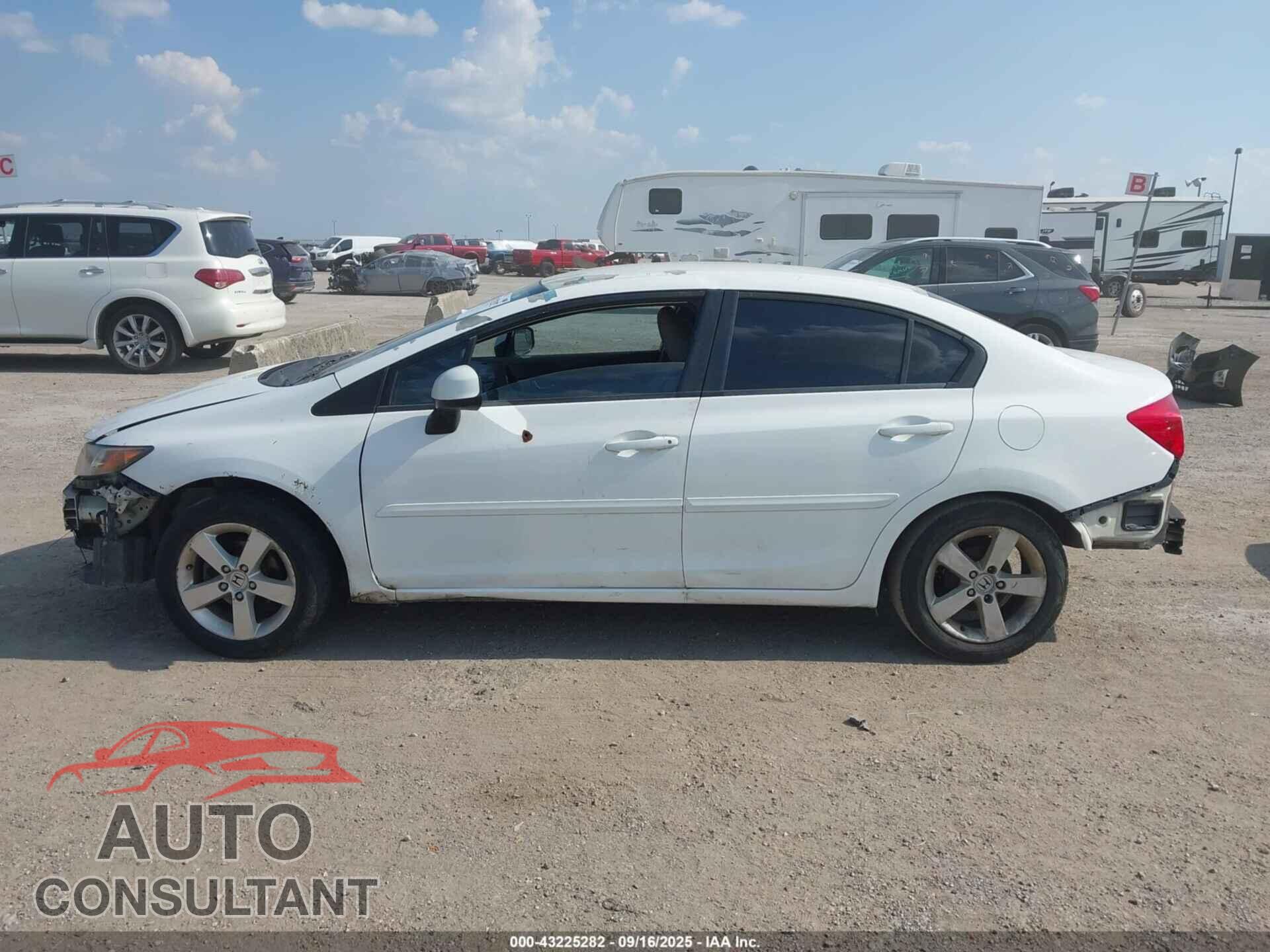 HONDA CIVIC 2012 - 19XFB2F58CE070506