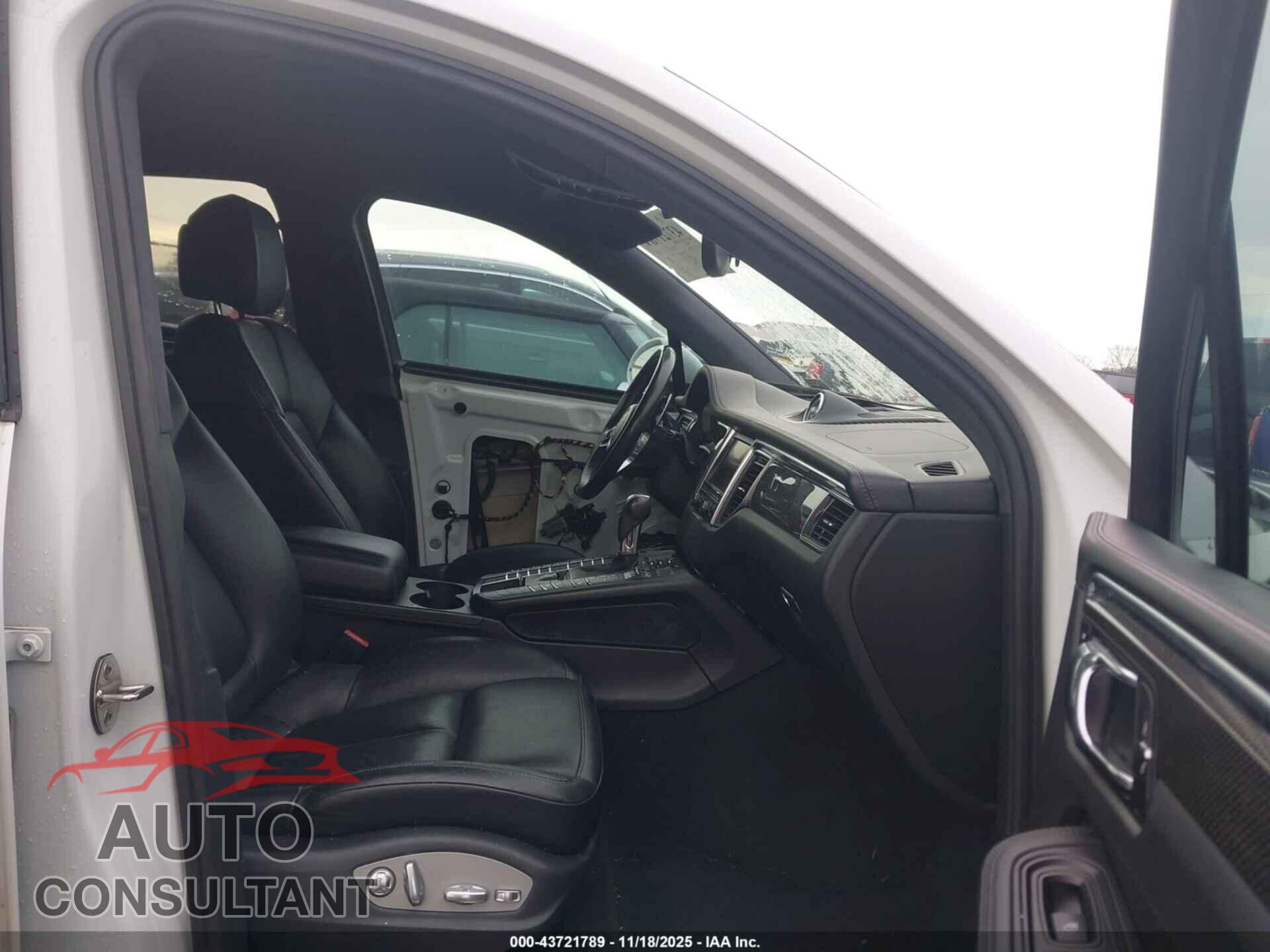 PORSCHE MACAN 2015 - WP1AF2A57FLB96517