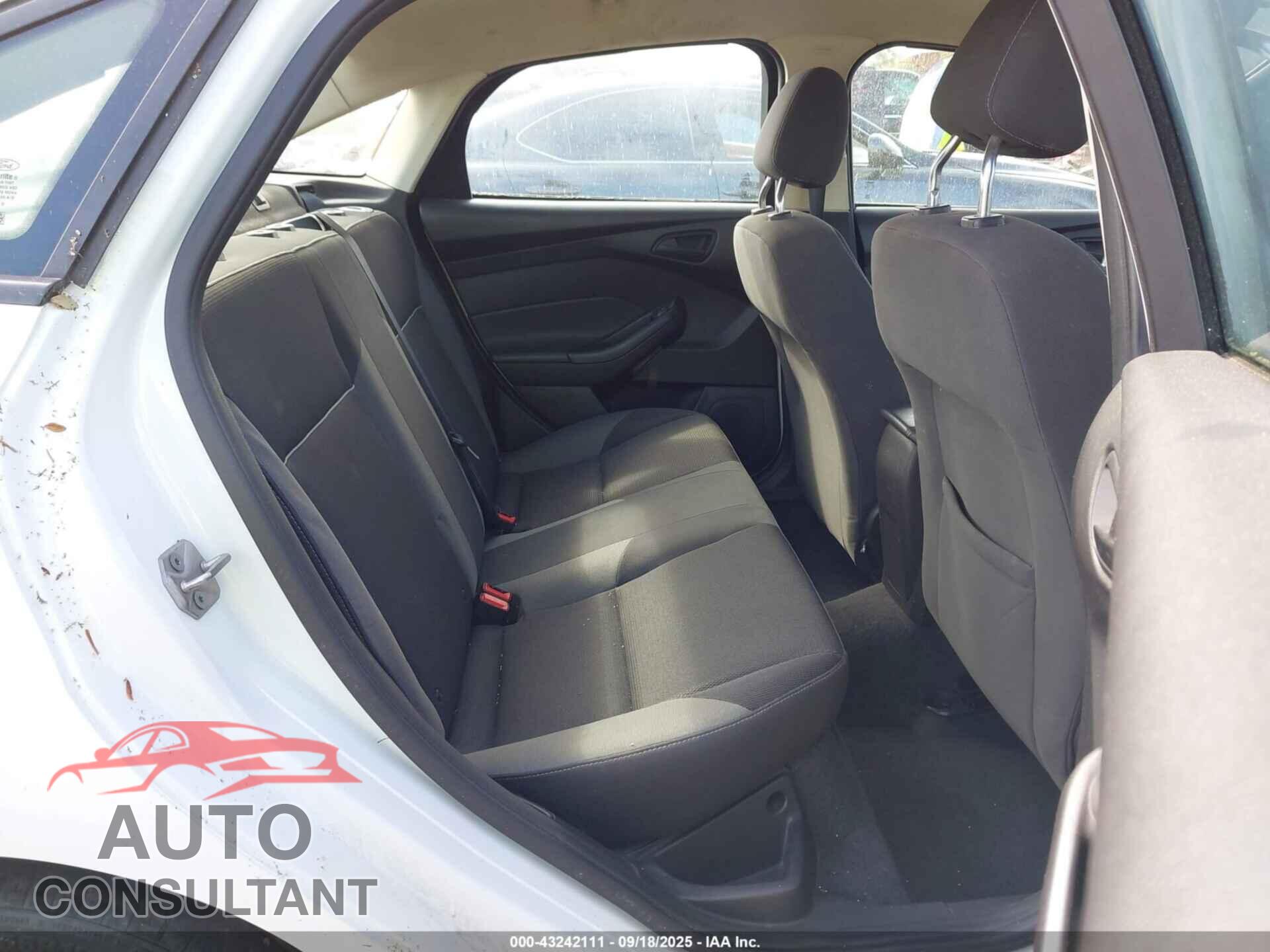 FORD FOCUS 2012 - 1FAHP3F24CL146368