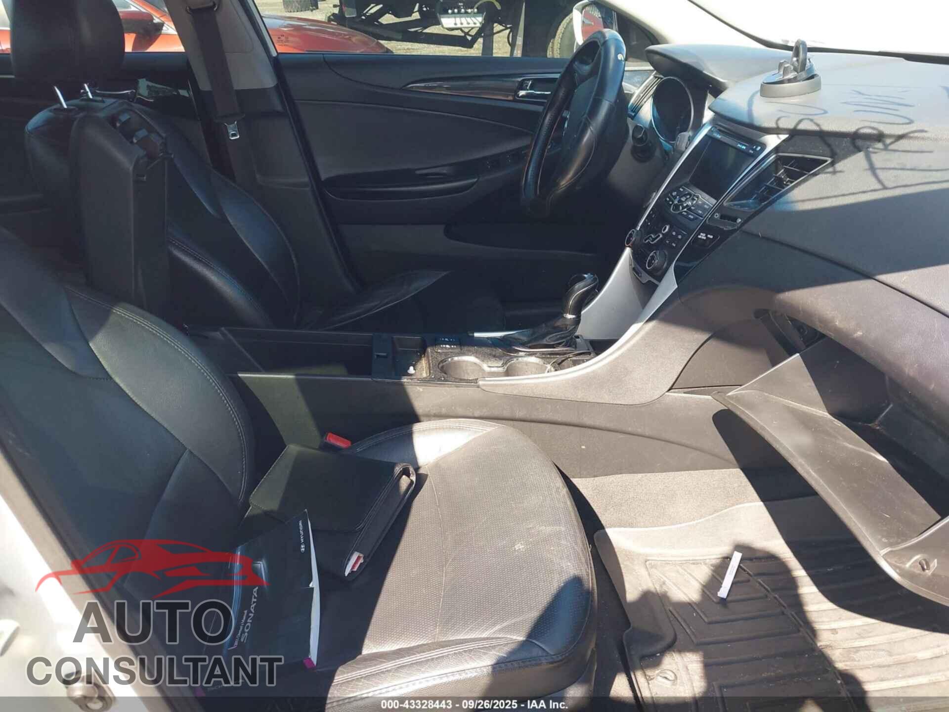 HYUNDAI SONATA 2011 - 5NPEC4AC4BH097285