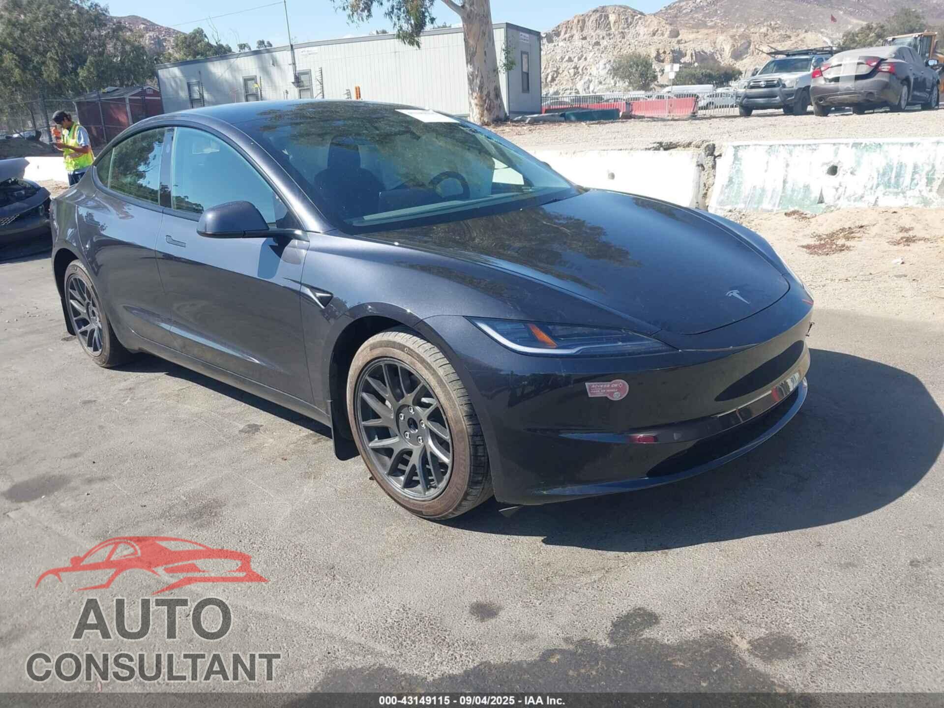 TESLA MODEL 3 2024 - 5YJ3E1EA6RF825576