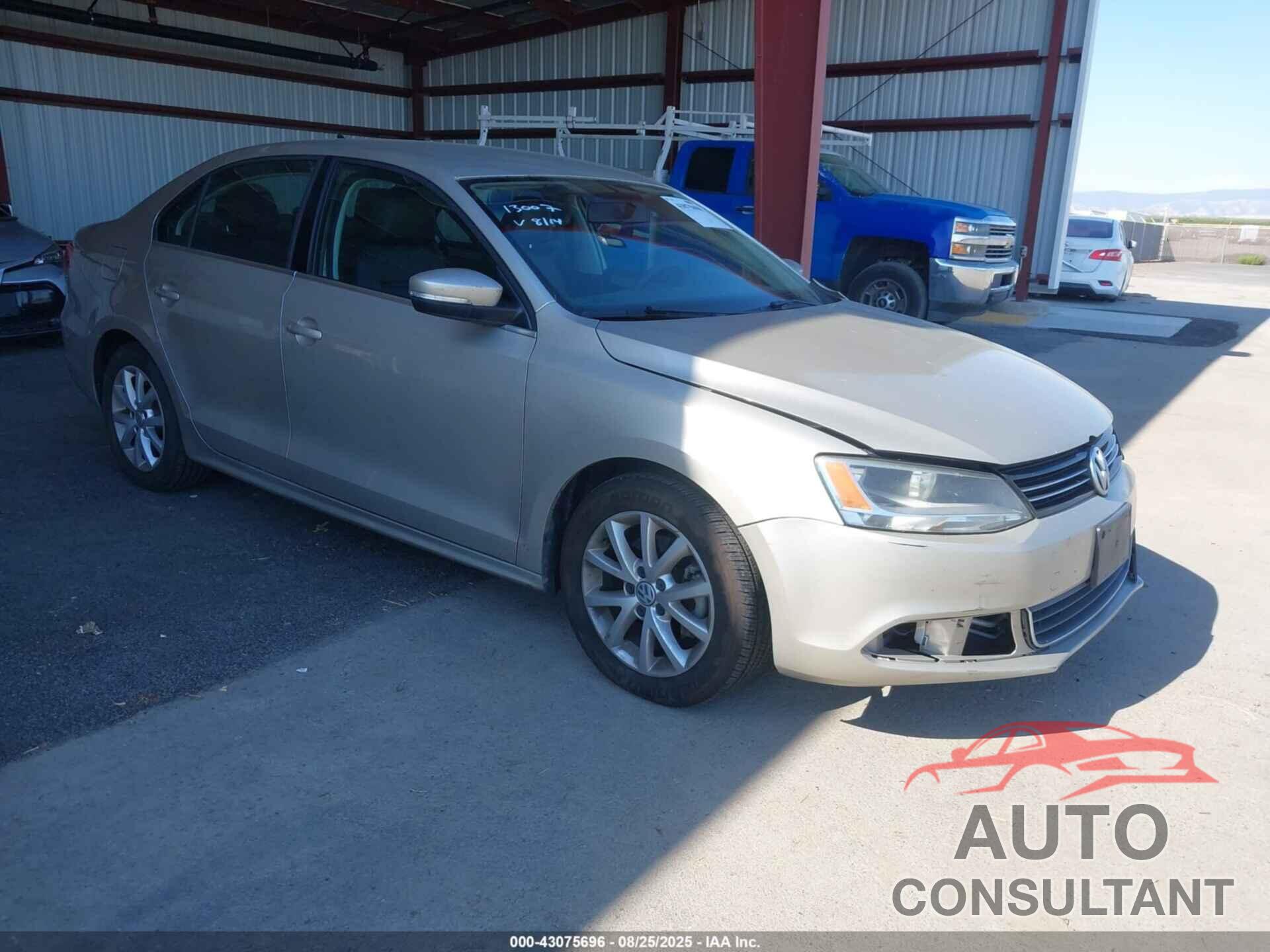 VOLKSWAGEN JETTA 2013 - 3VWDX7AJ7DM307551