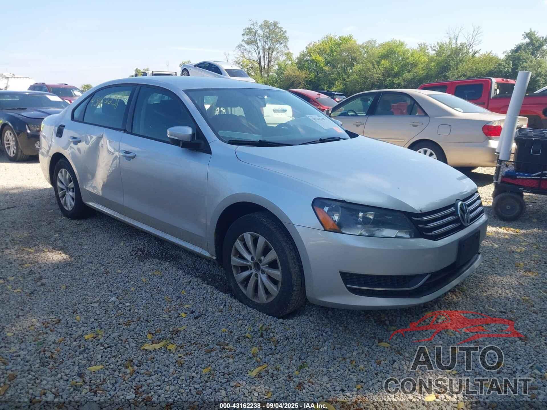 VOLKSWAGEN PASSAT 2013 - 1VWAH7A34DC035141