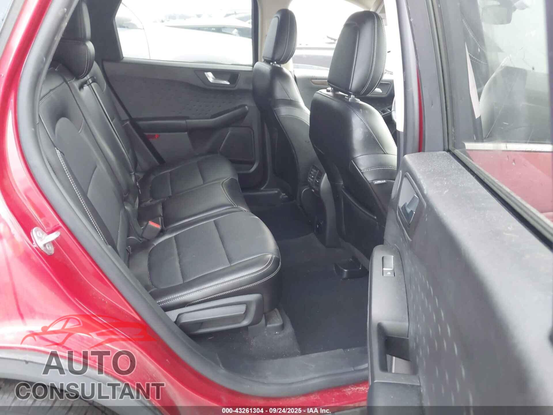 FORD ESCAPE 2020 - 1FMCU0DZ0LUA67619