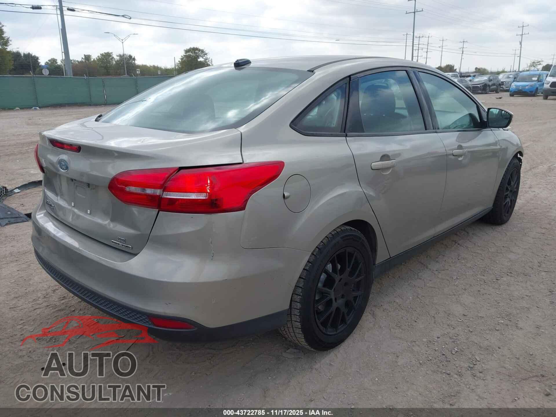 FORD FOCUS 2015 - 1FADP3F20FL335229
