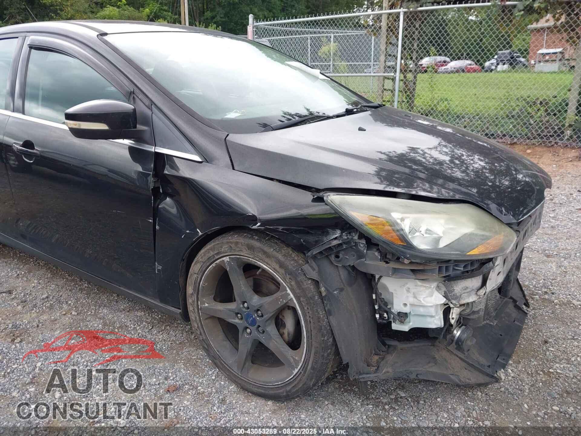 FORD FOCUS 2014 - 1FADP3N23EL417603
