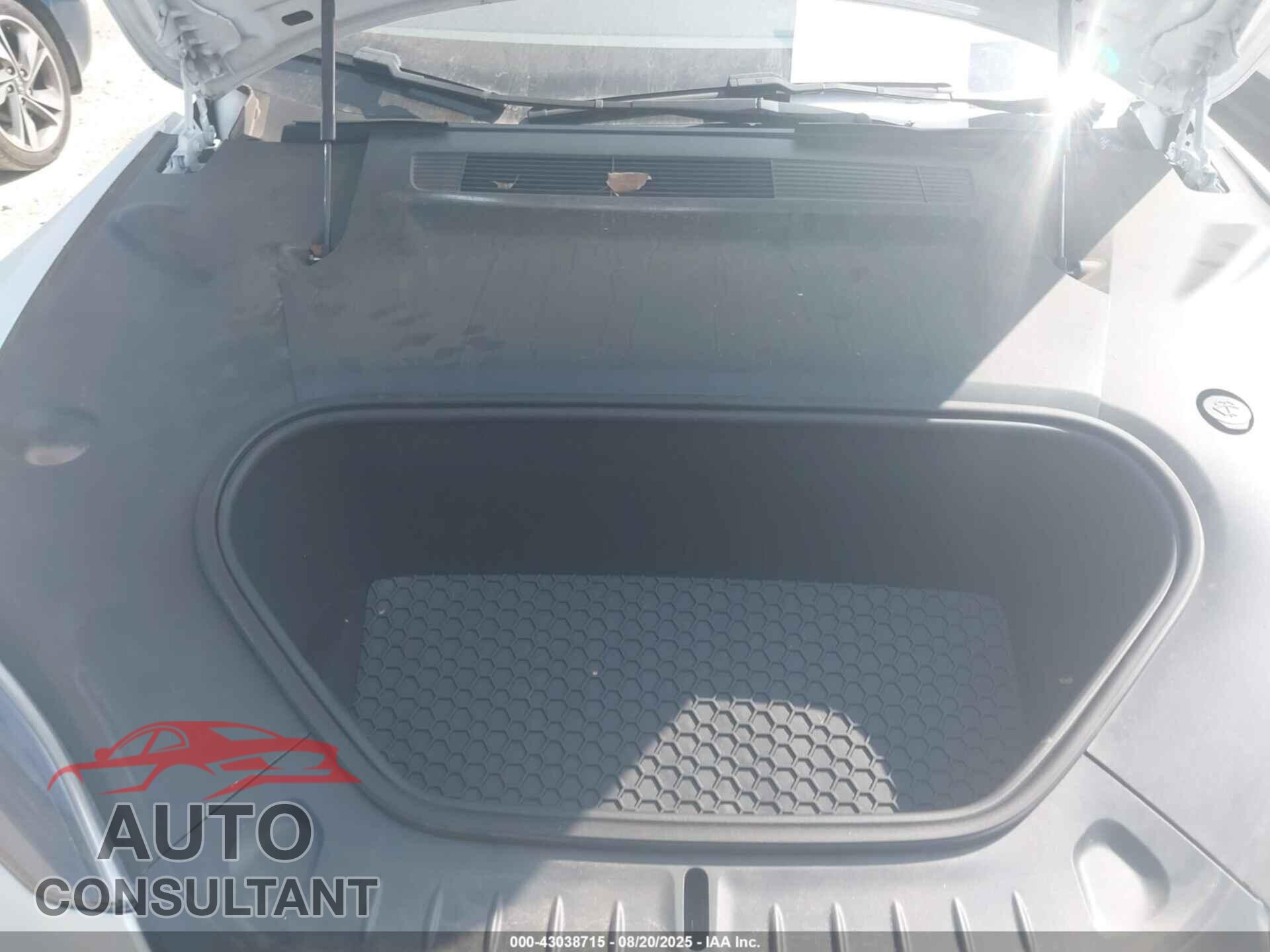 TESLA MODEL S 2021 - 5YJSA1E50MF453378