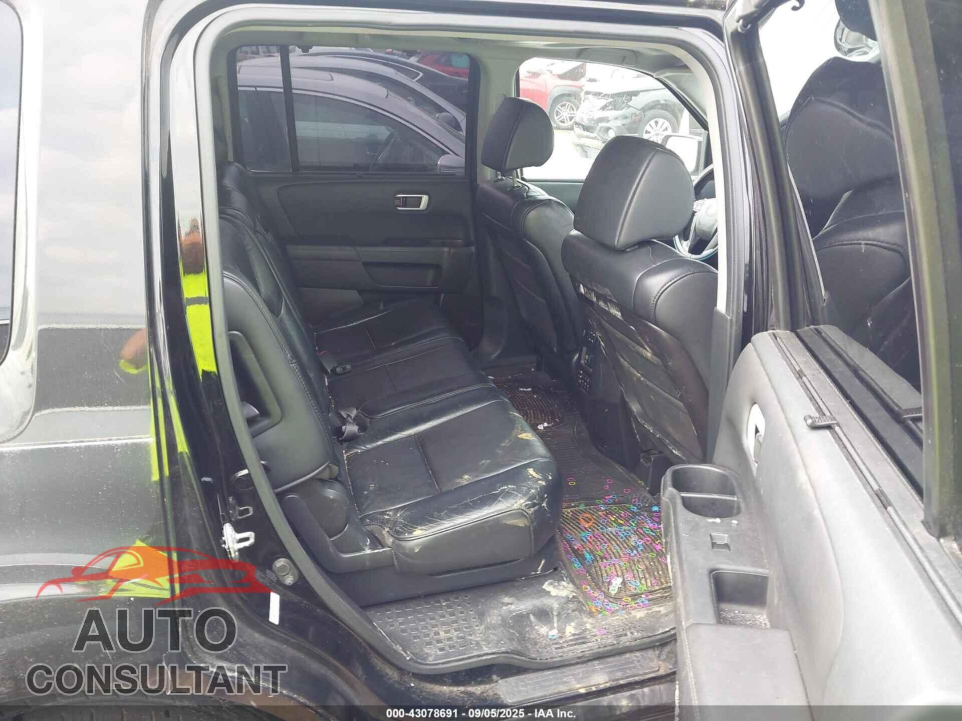 HONDA PILOT 2011 - 5FNYF4H97BB070823