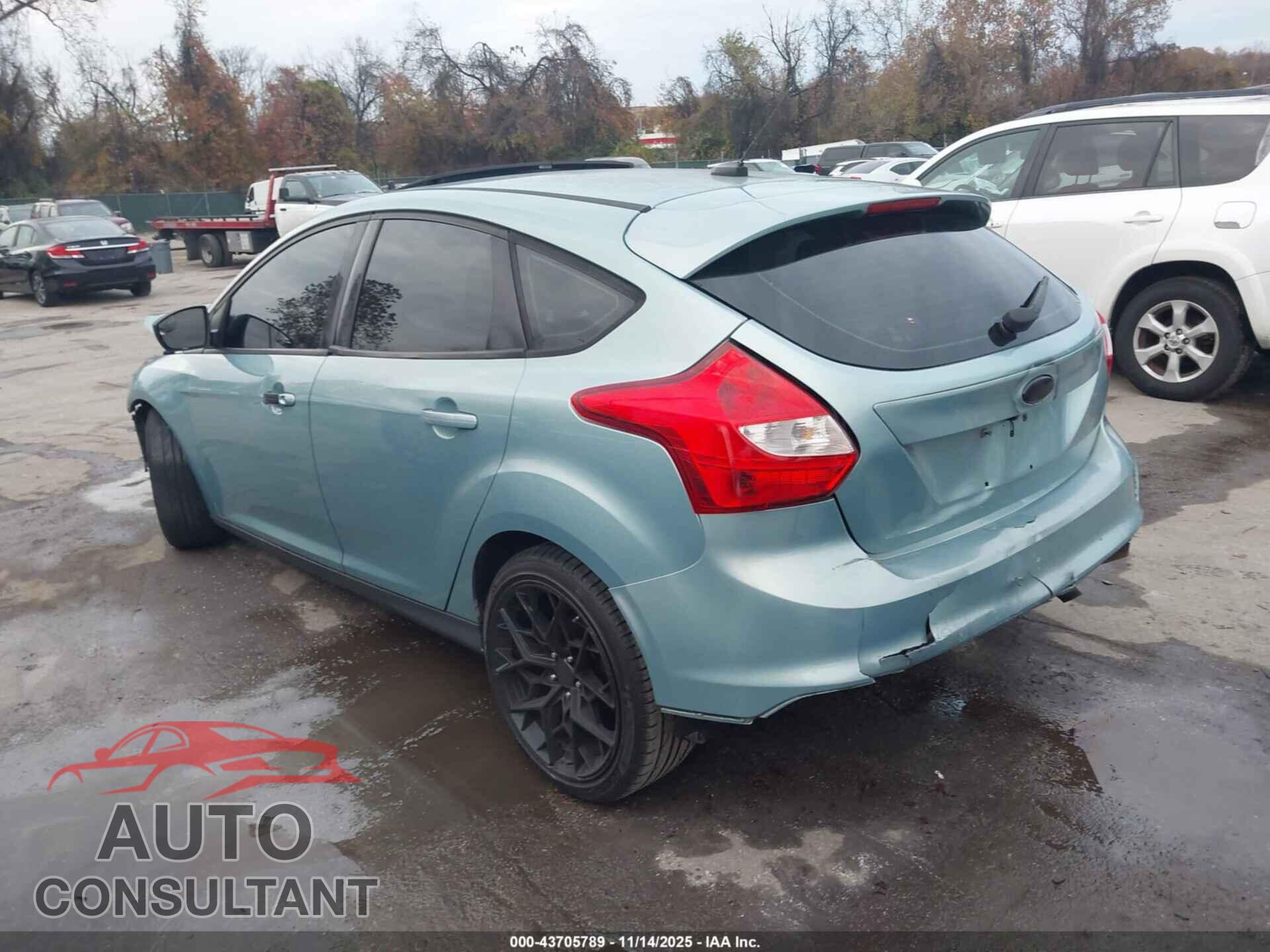FORD FOCUS 2012 - 1FAHP3K27CL249046