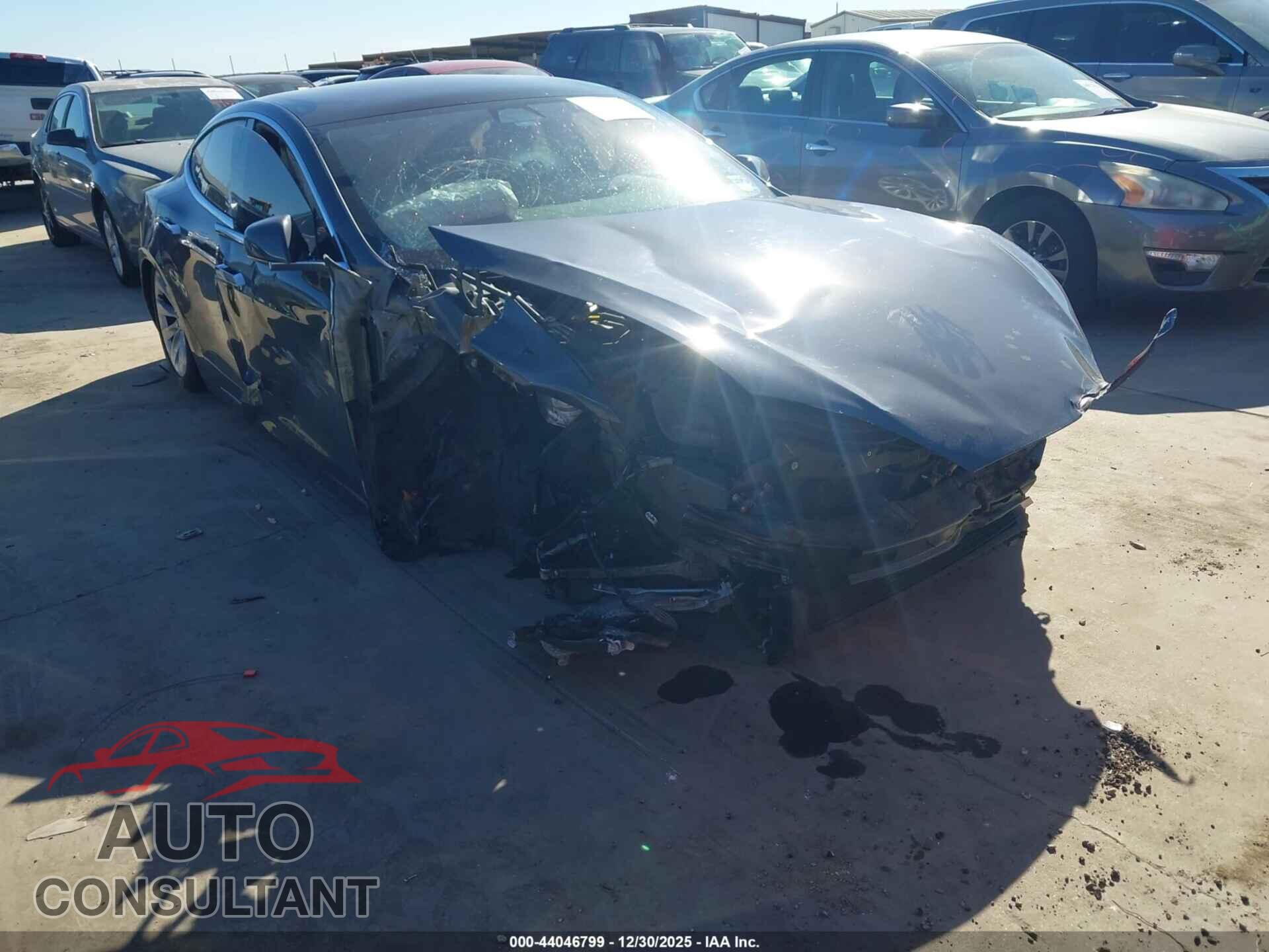 TESLA MODEL S 2017 - 5YJSA1E11HF233797