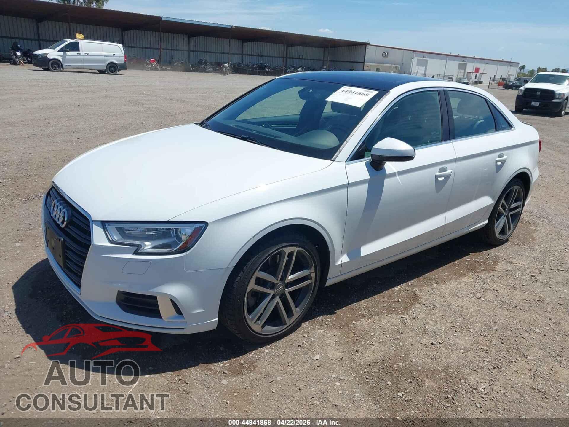 AUDI A3 2019 - WAUBEGFF9K1028601