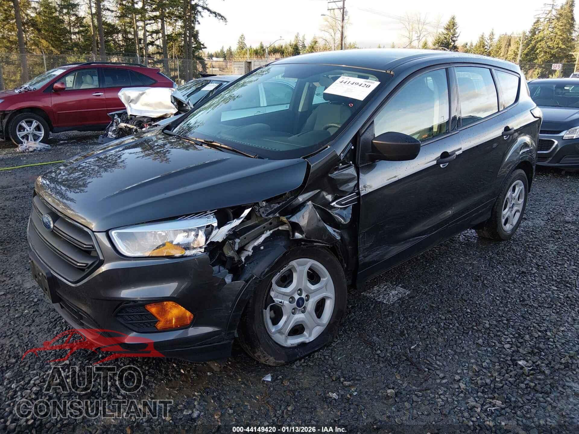 FORD ESCAPE 2017 - 1FMCU0F76HUC38862