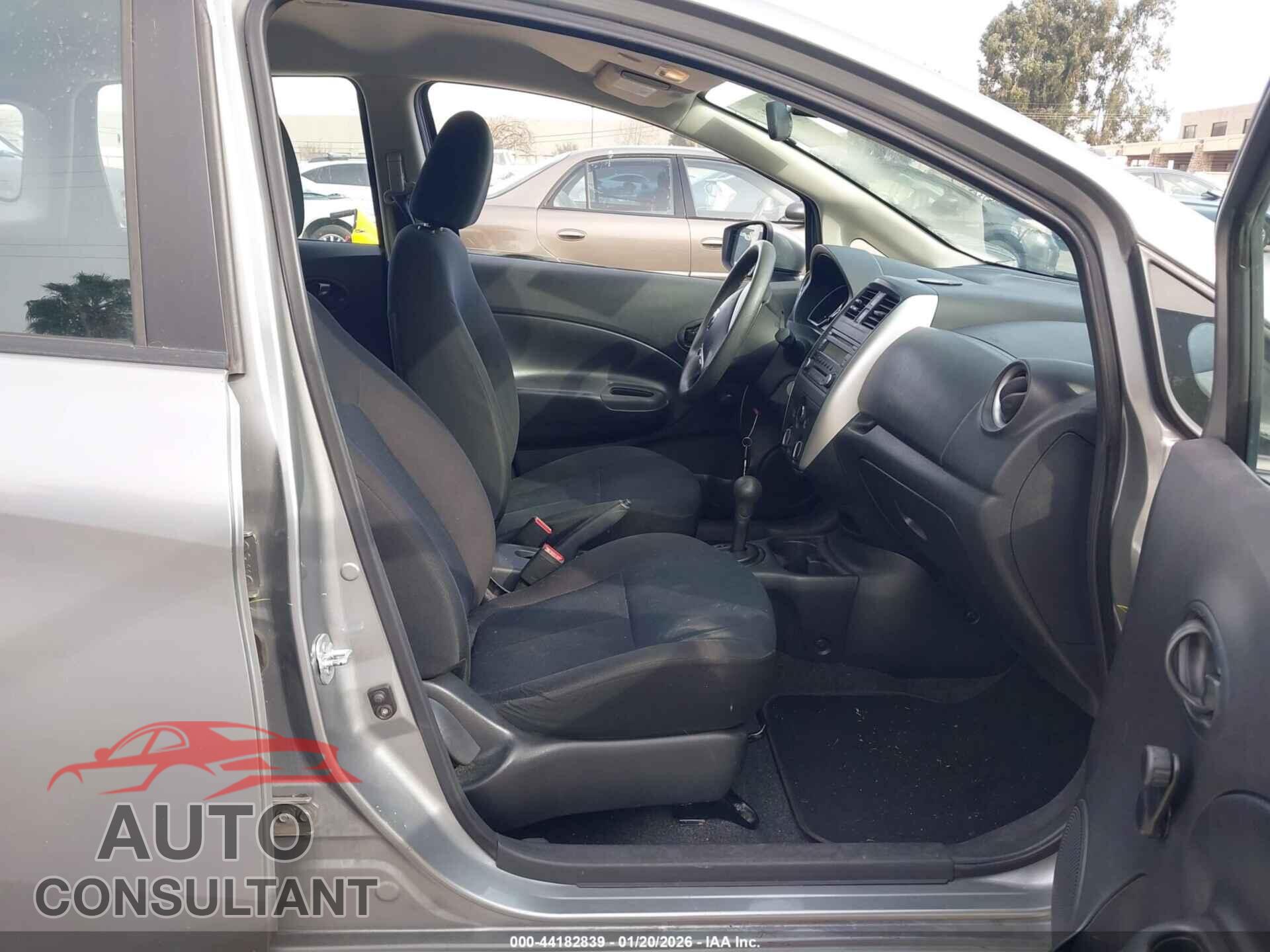 NISSAN VERSA NOTE 2015 - 3N1CE2CP5FL359877