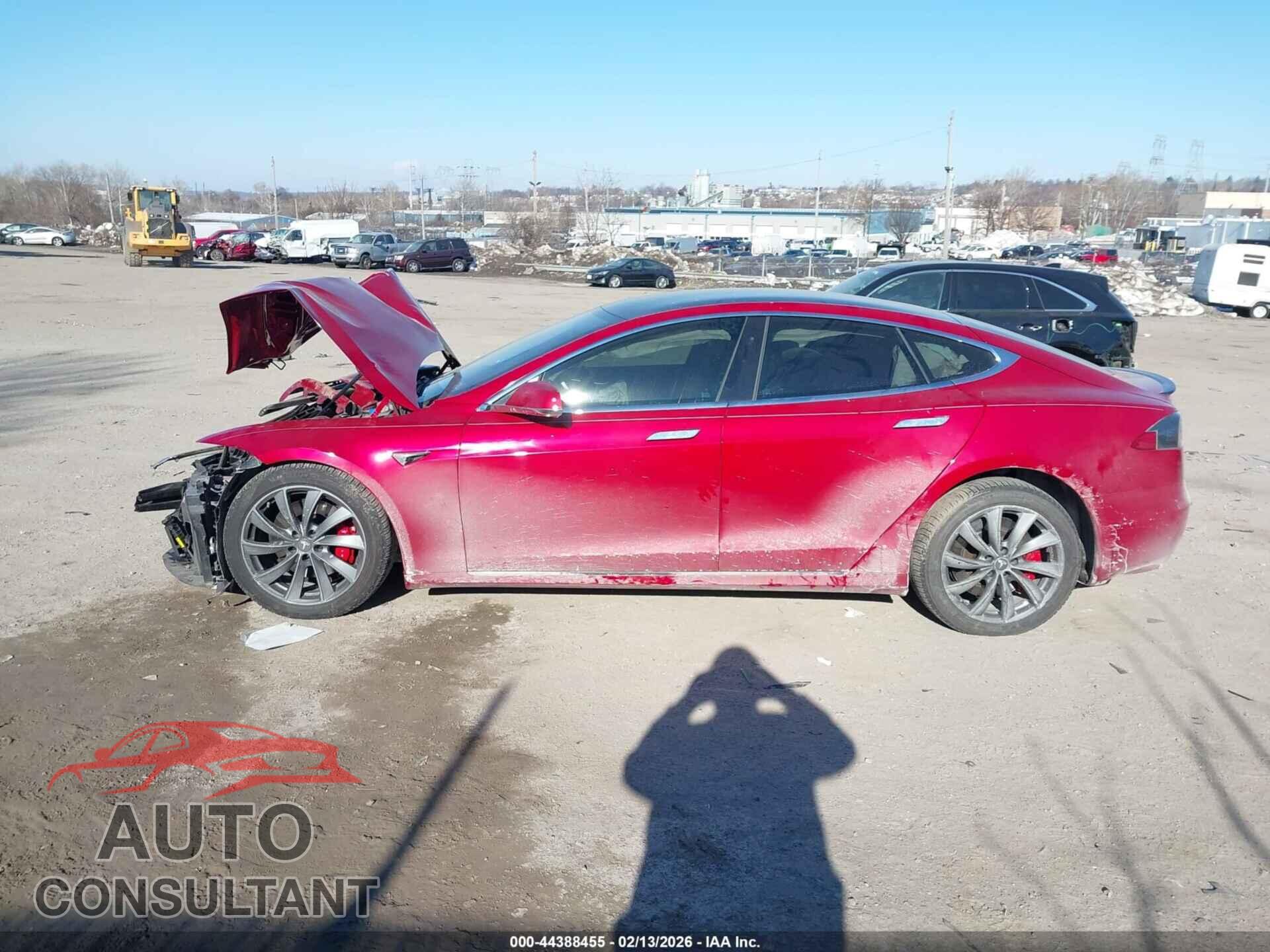 TESLA MODEL S 2018 - 5YJSA1E47JF297729