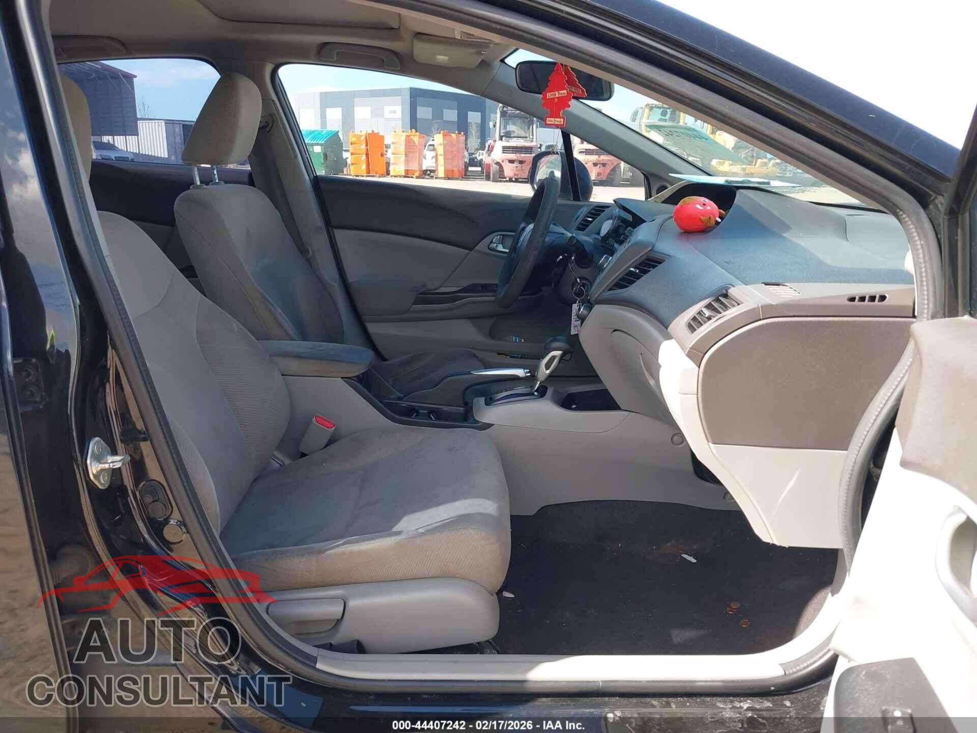 HONDA CIVIC 2012 - 19XFB2F8XCE378447
