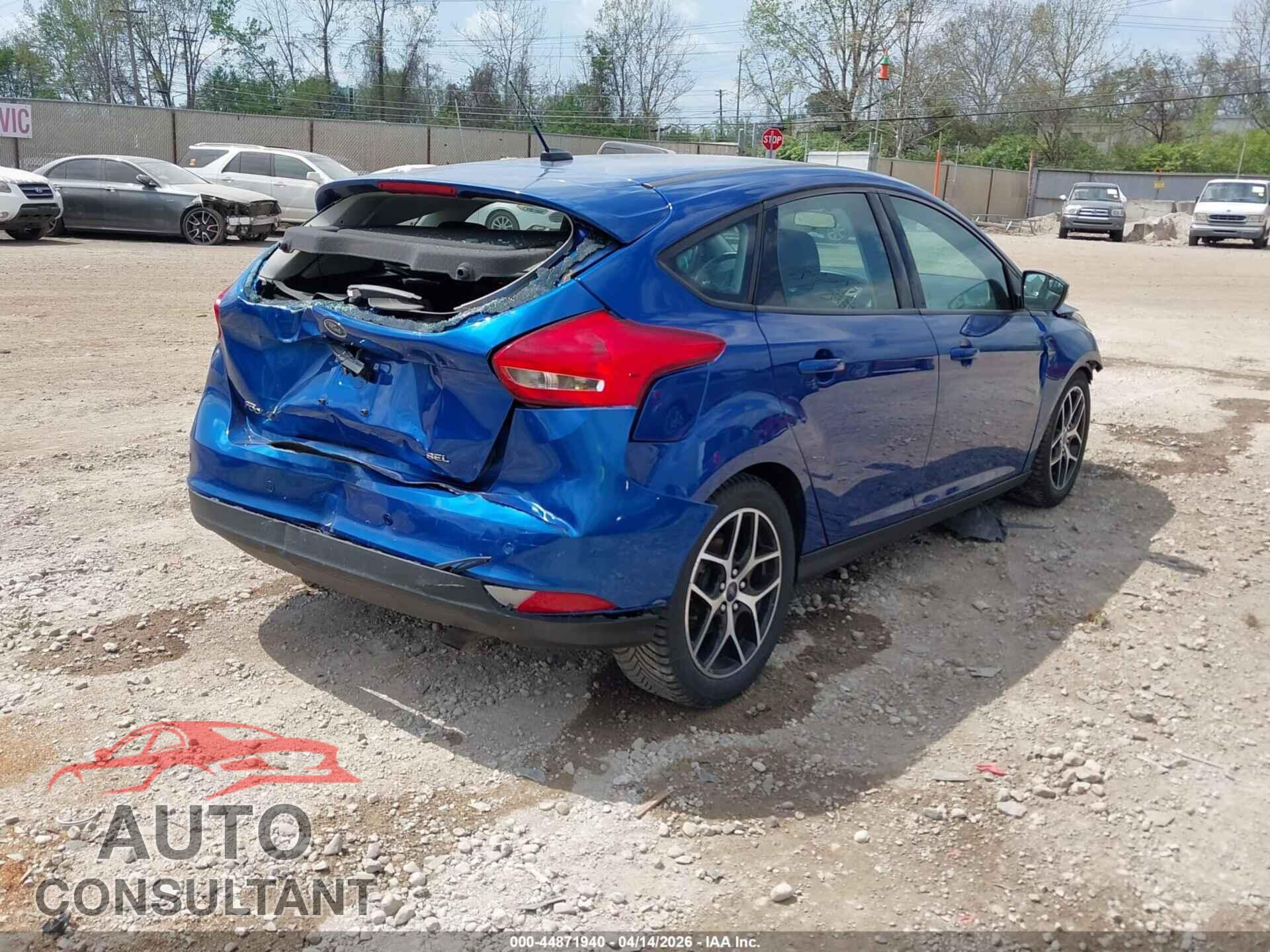 FORD FOCUS 2018 - 1FADP3M24JL287486