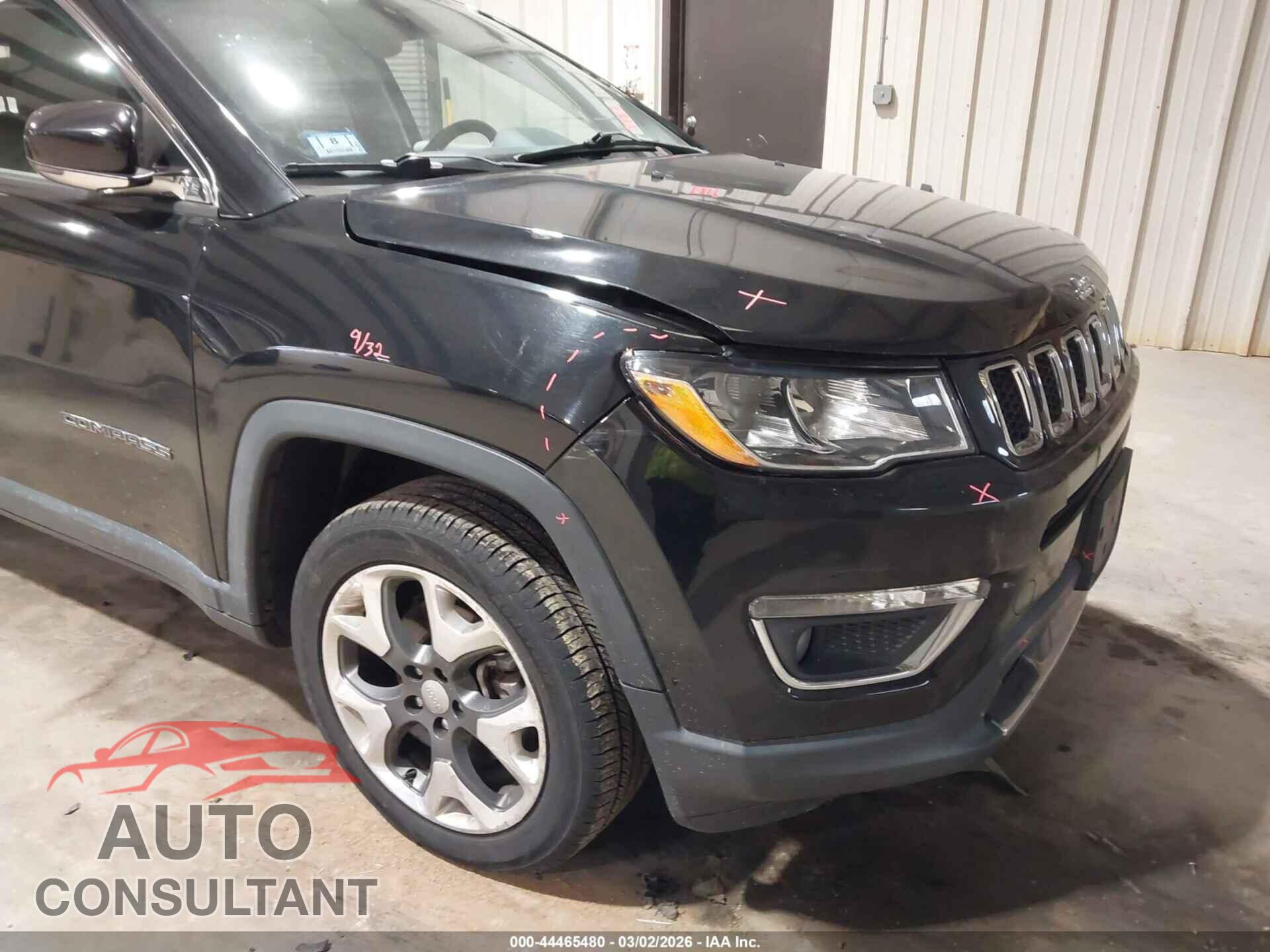 JEEP COMPASS 2018 - 3C4NJDCB3JT200740