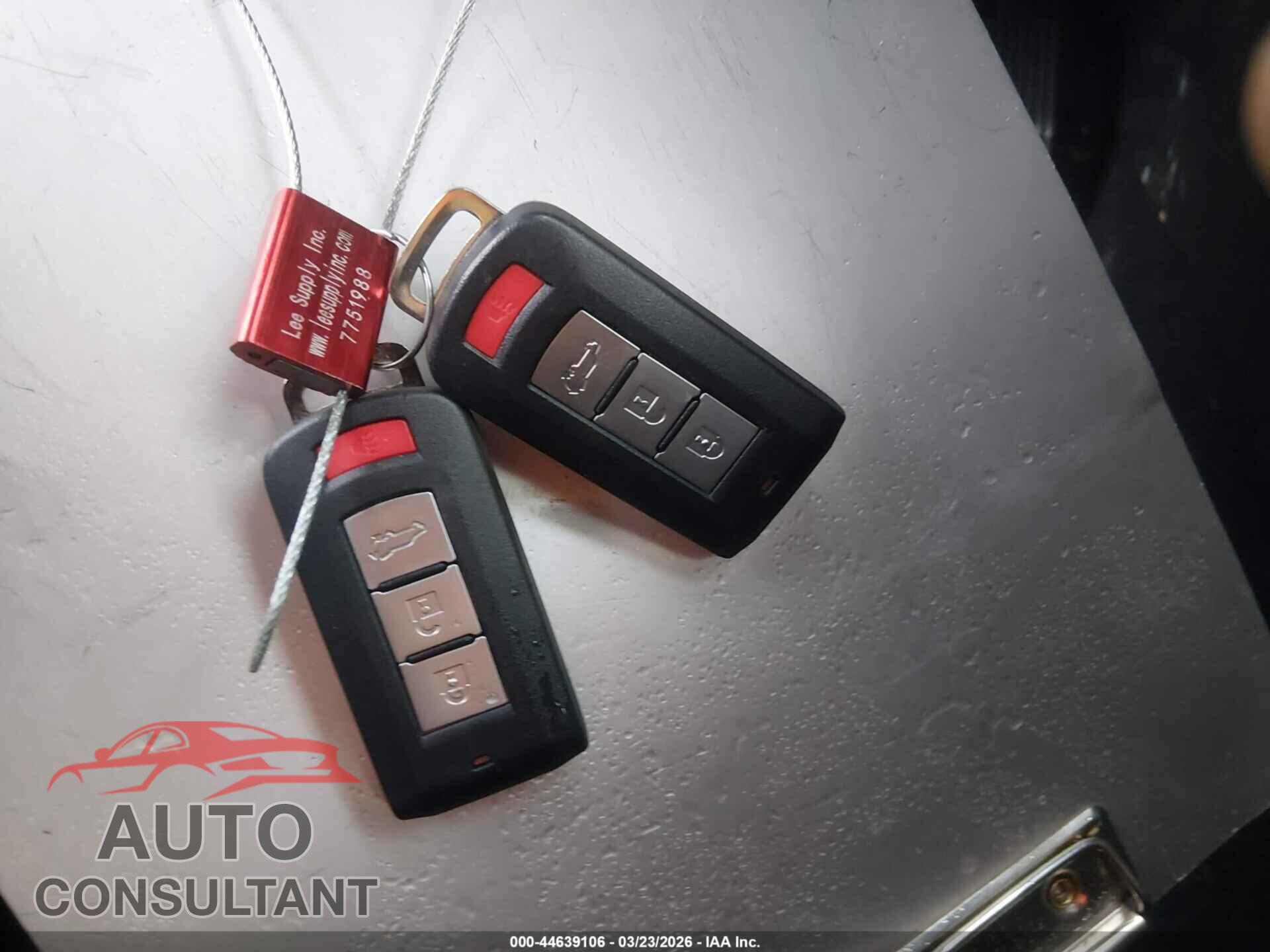 MITSUBISHI ECLIPSE CROSS 2025 - JA4ATWAA0SZ007285