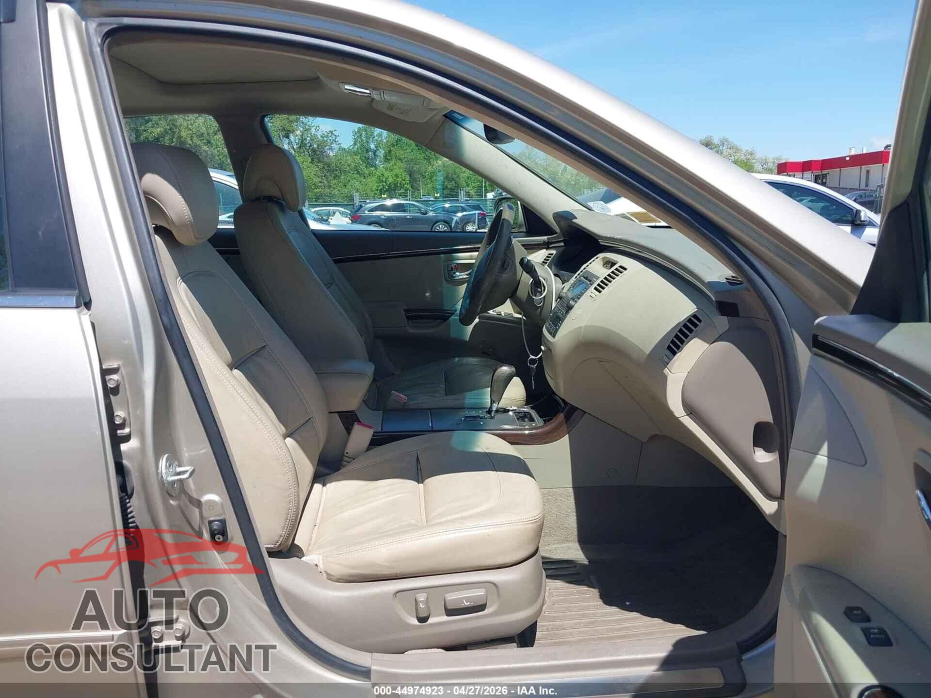 HYUNDAI AZERA 2009 - KMHFC46D49A372706