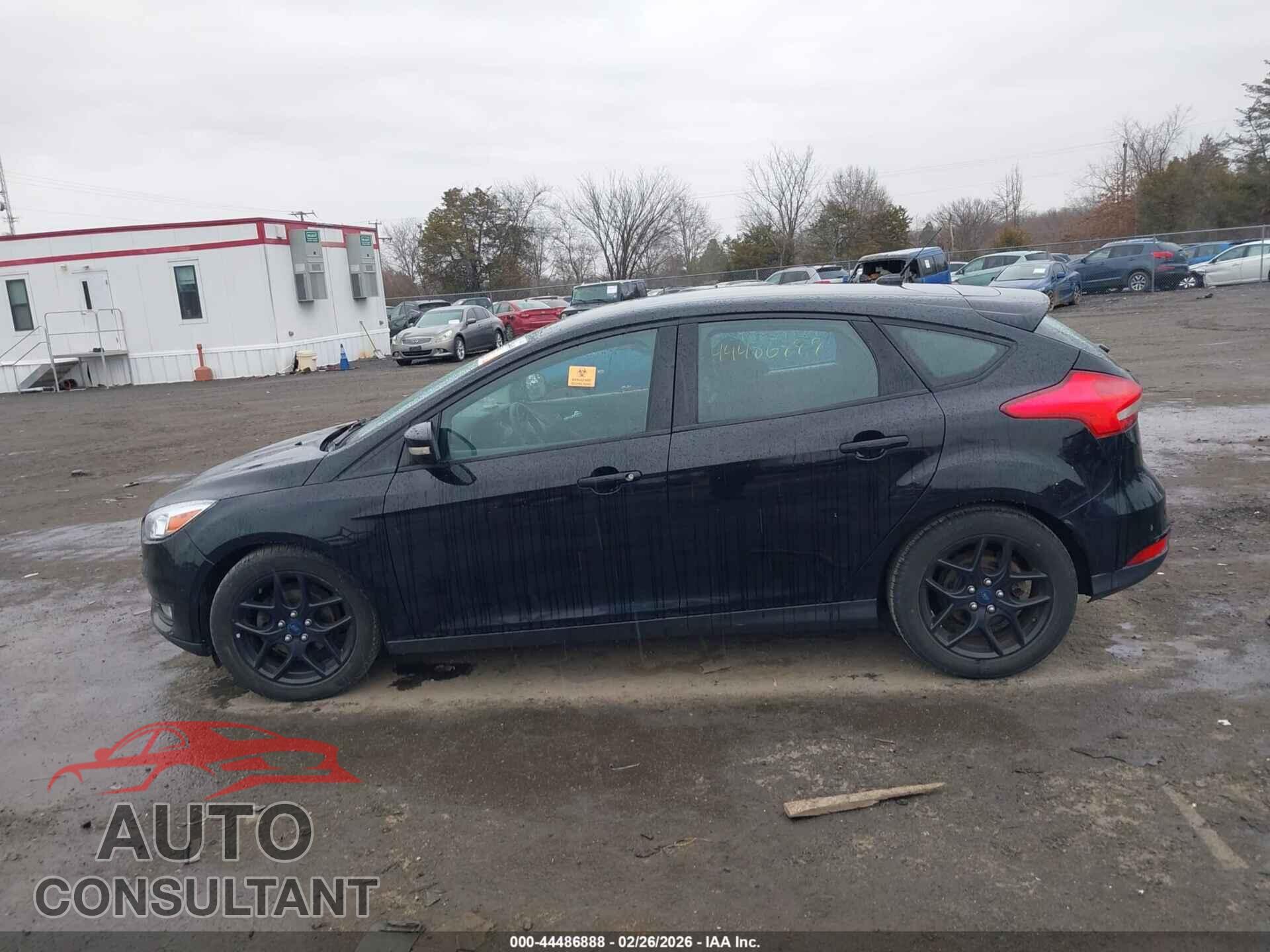 FORD FOCUS 2016 - 1FADP3K23GL222799