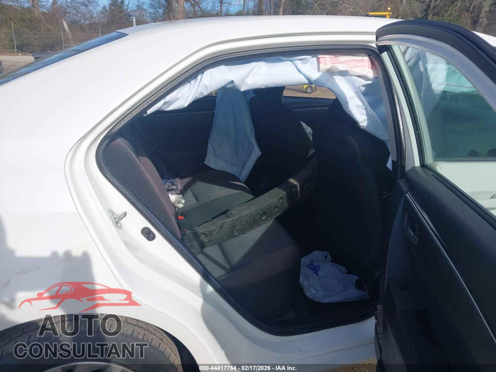 TOYOTA COROLLA 2018 - 5YFBURHE9JP842425