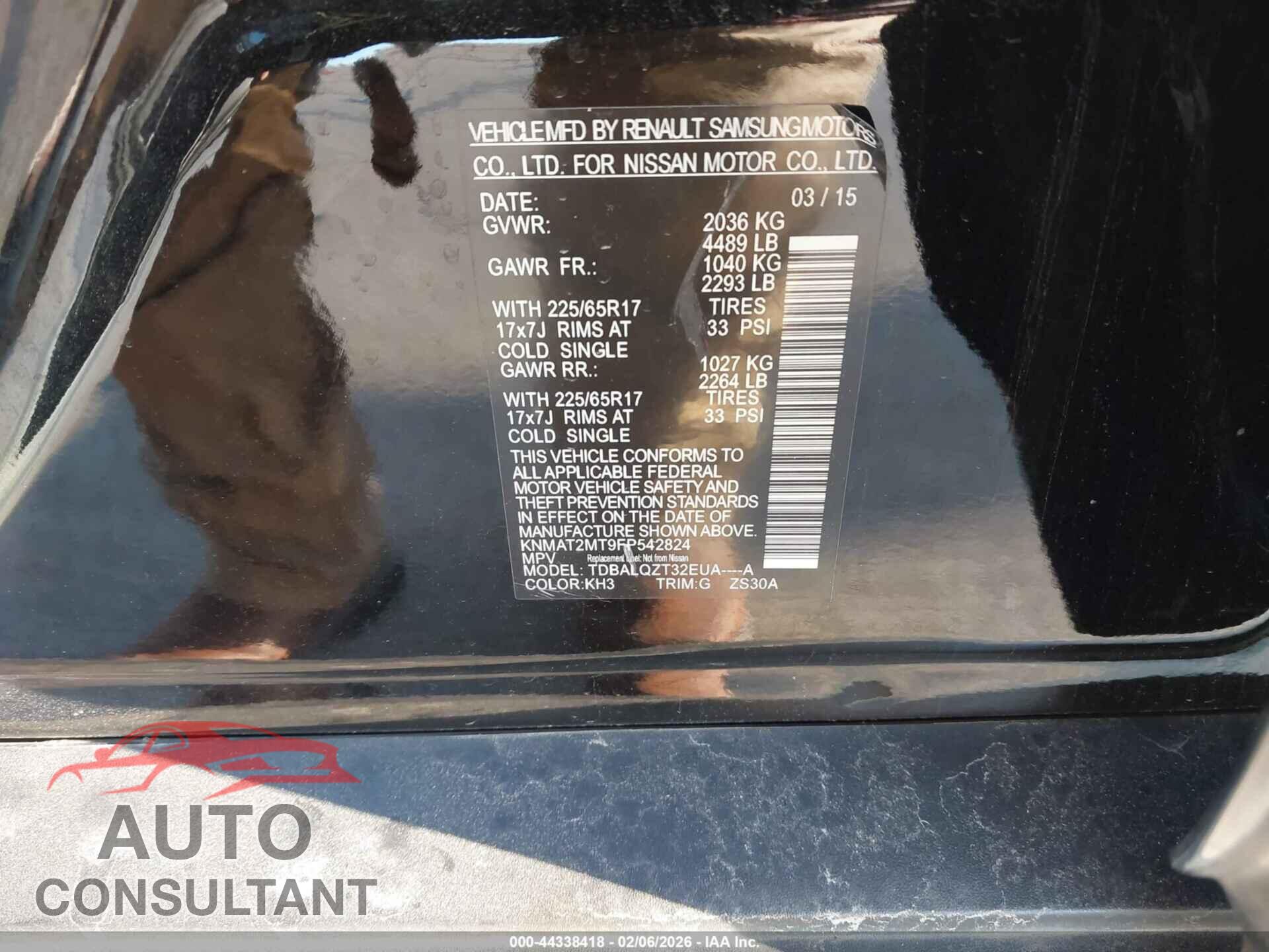 NISSAN ROGUE 2015 - KNMAT2MT9FP542824