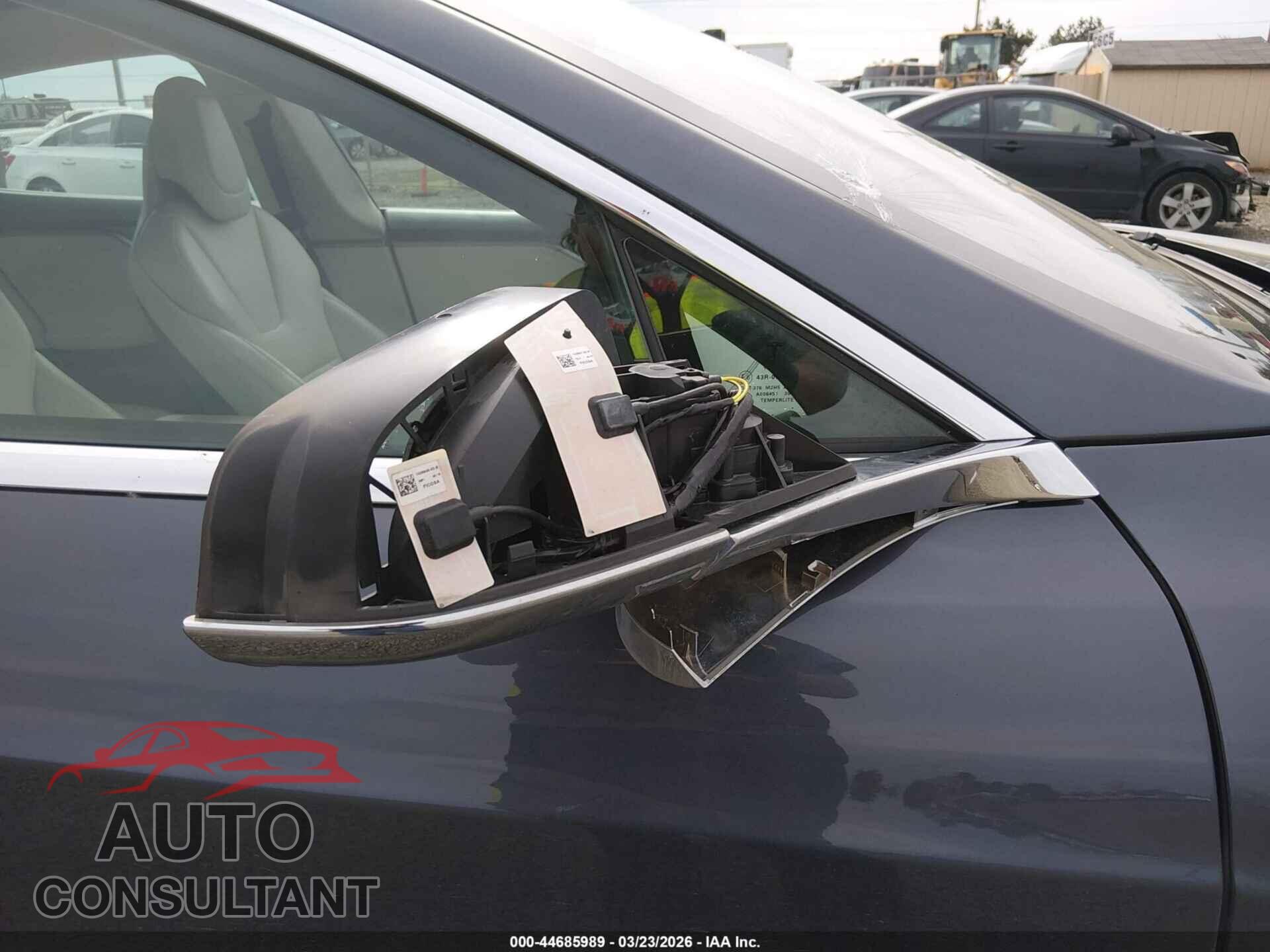 TESLA MODEL S 2019 - 5YJSA1E28KF304039