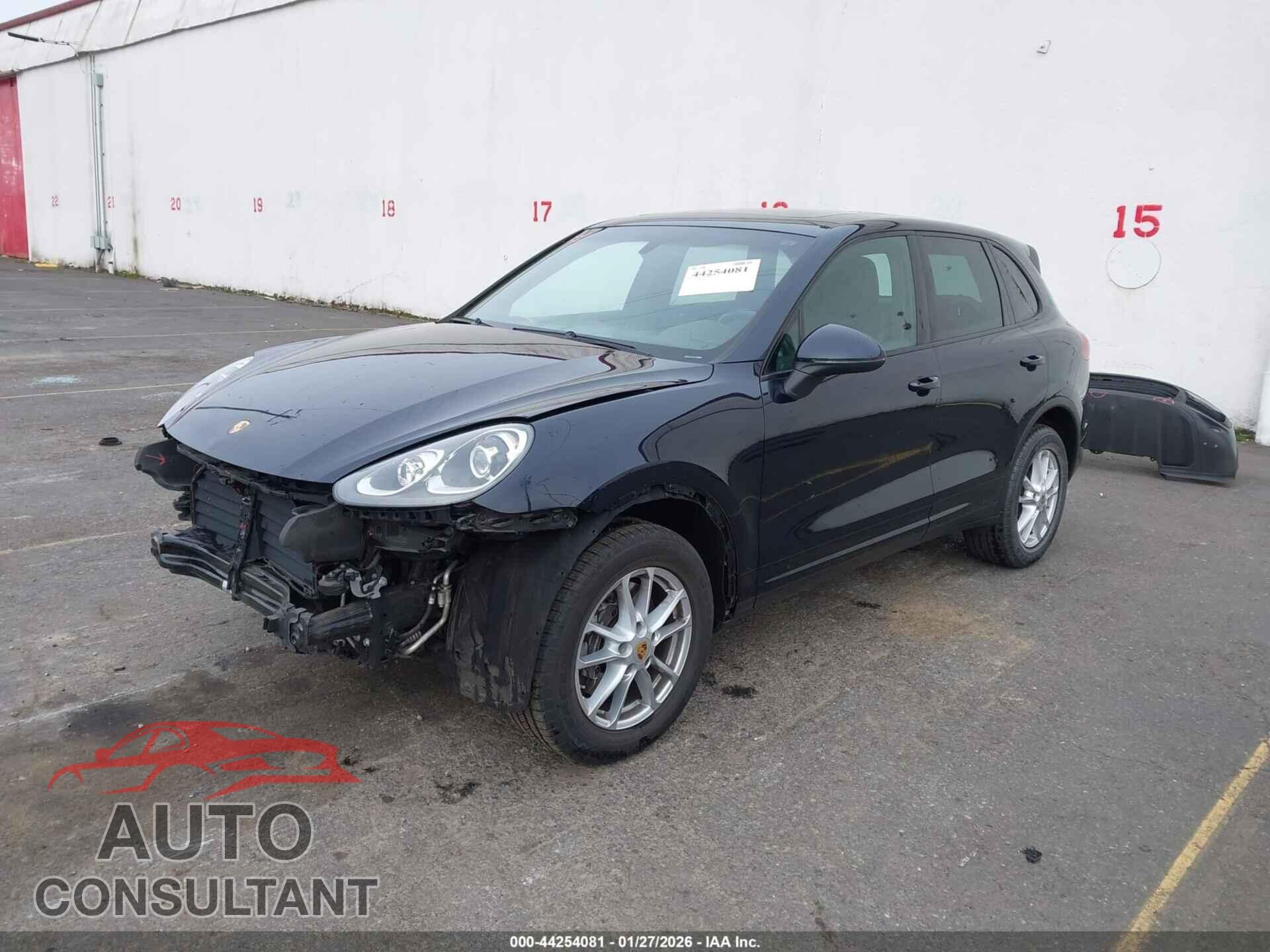 PORSCHE CAYENNE 2016 - WP1AA2A25GKA09495