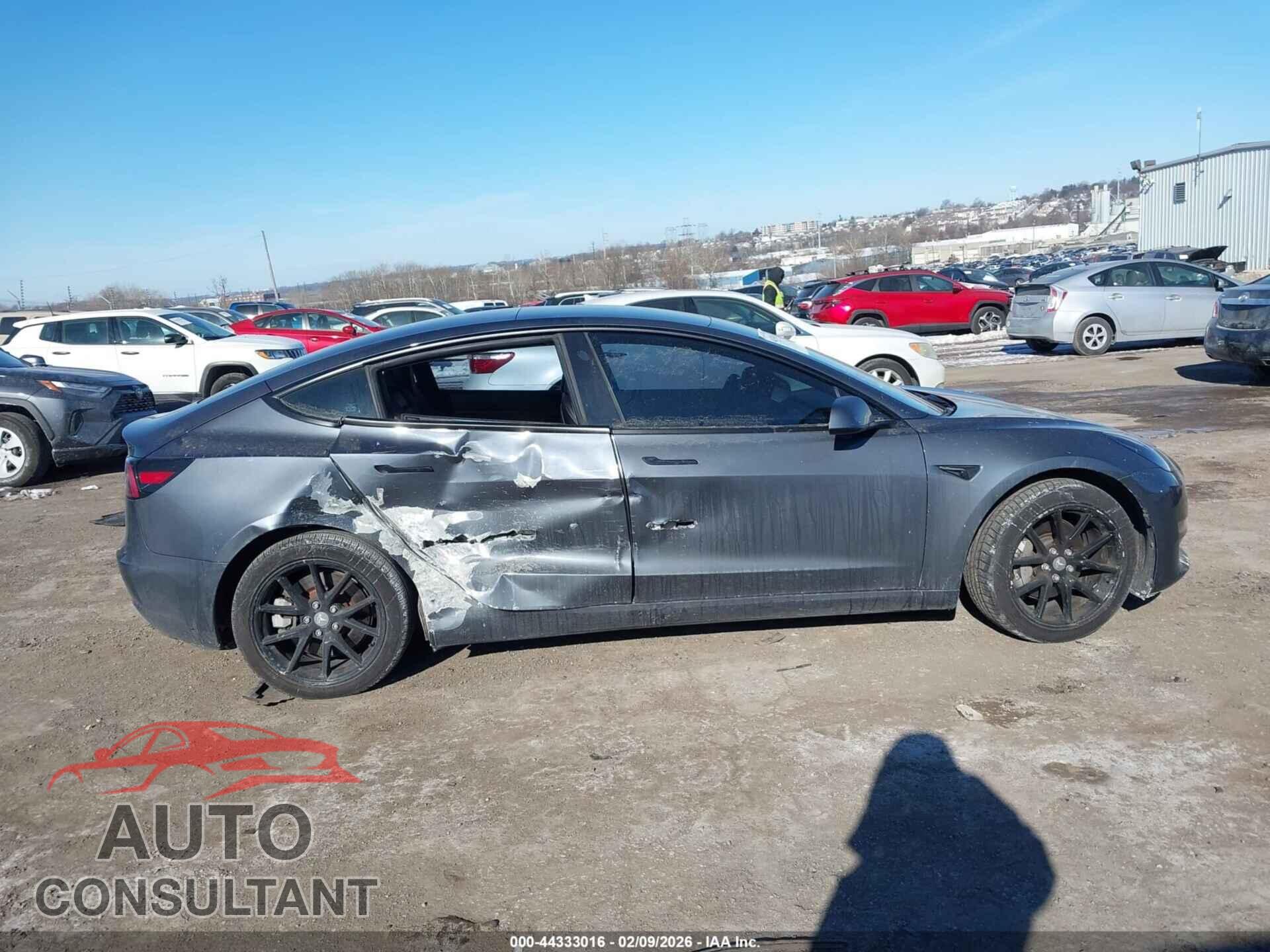 TESLA MODEL 3 2023 - 5YJ3E1EA6PF687972