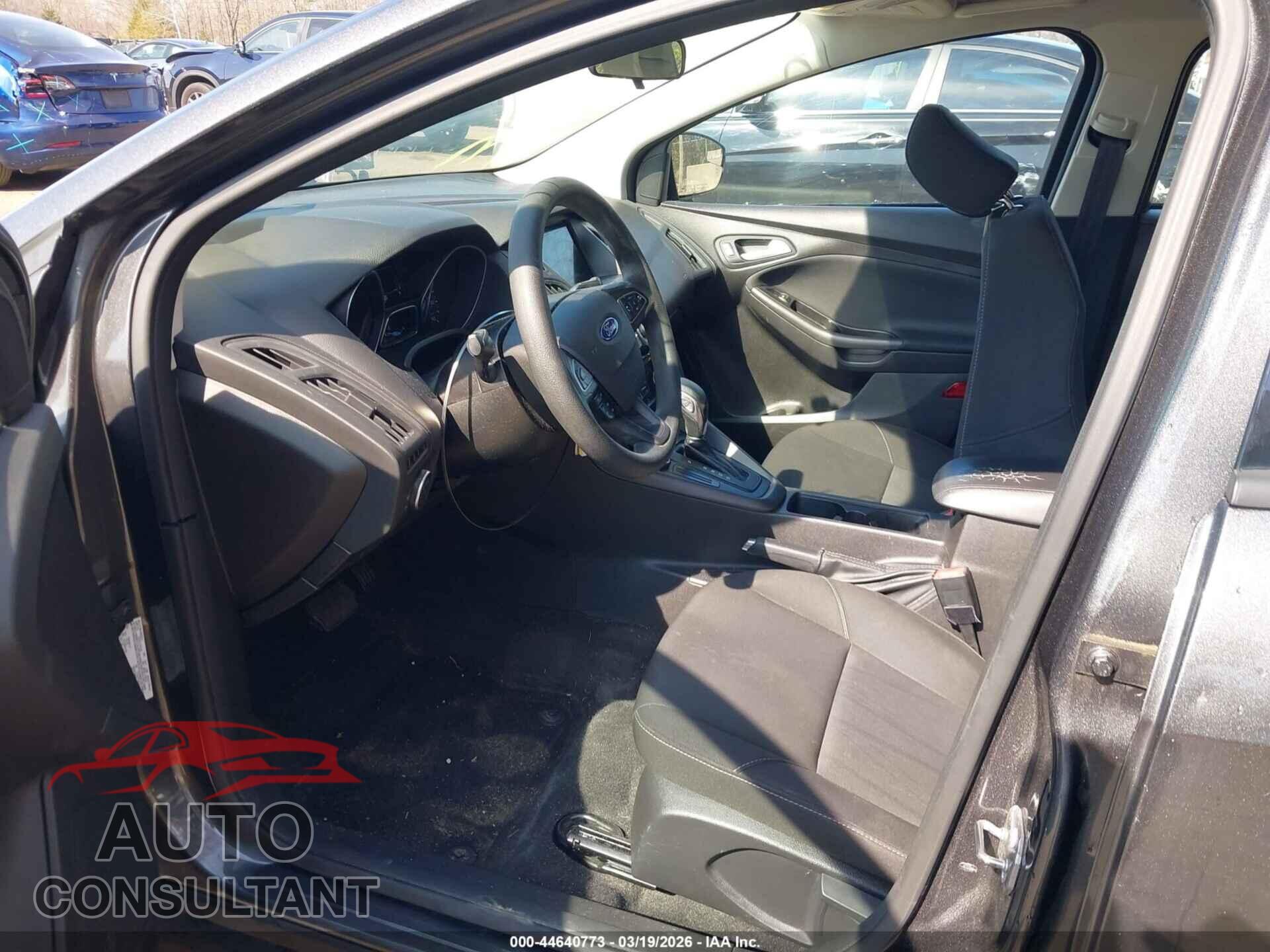 FORD FOCUS 2017 - 1FADP3M25HL289497