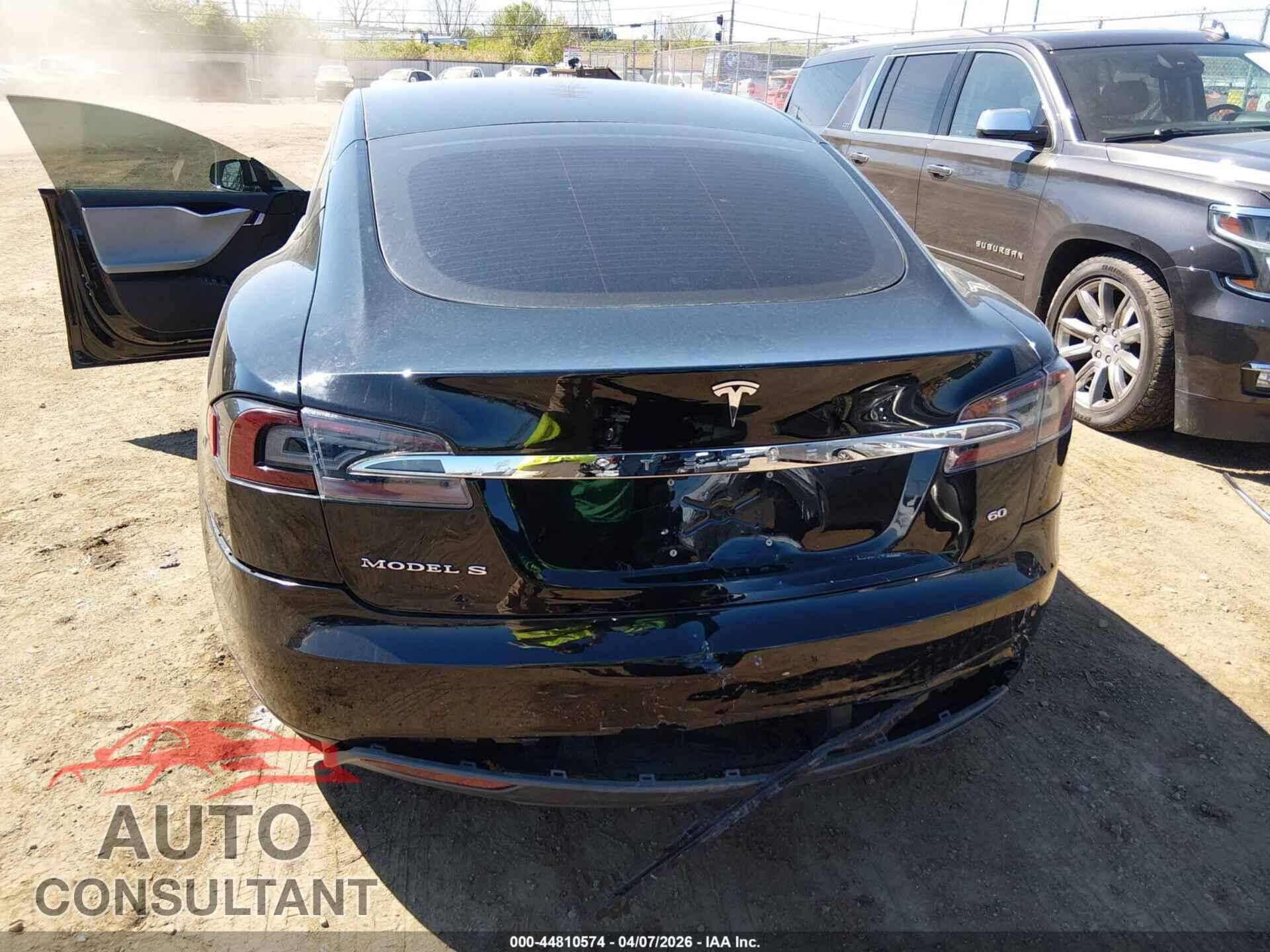 TESLA MODEL S 2013 - 5YJSA1DGXDFP08265
