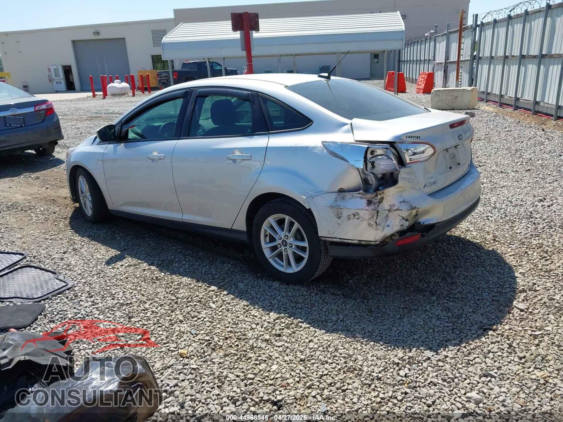 FORD FOCUS 2016 - 1FADP3F2XGL256345