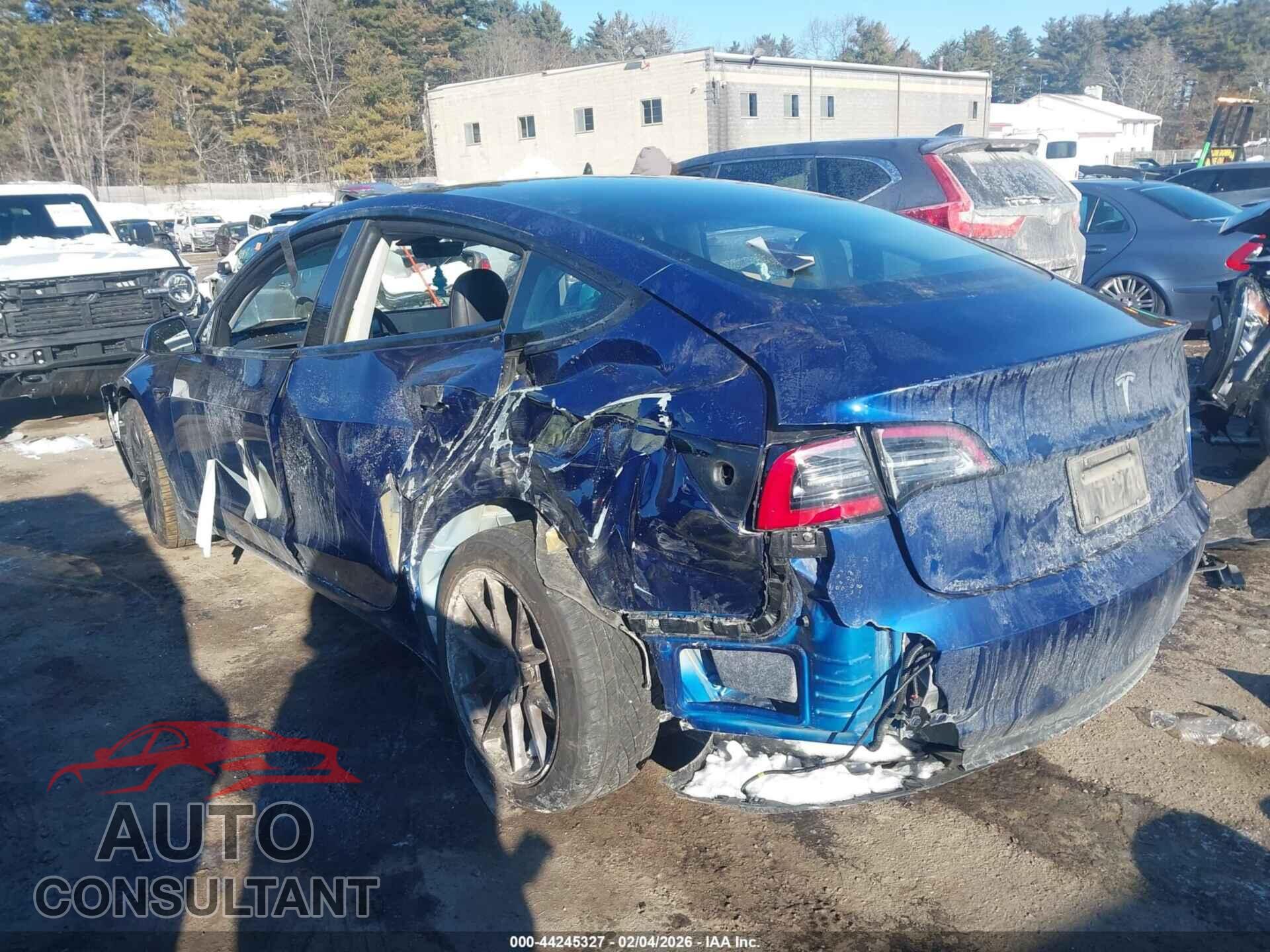 TESLA MODEL 3 2021 - 5YJ3E1EB5MF056604