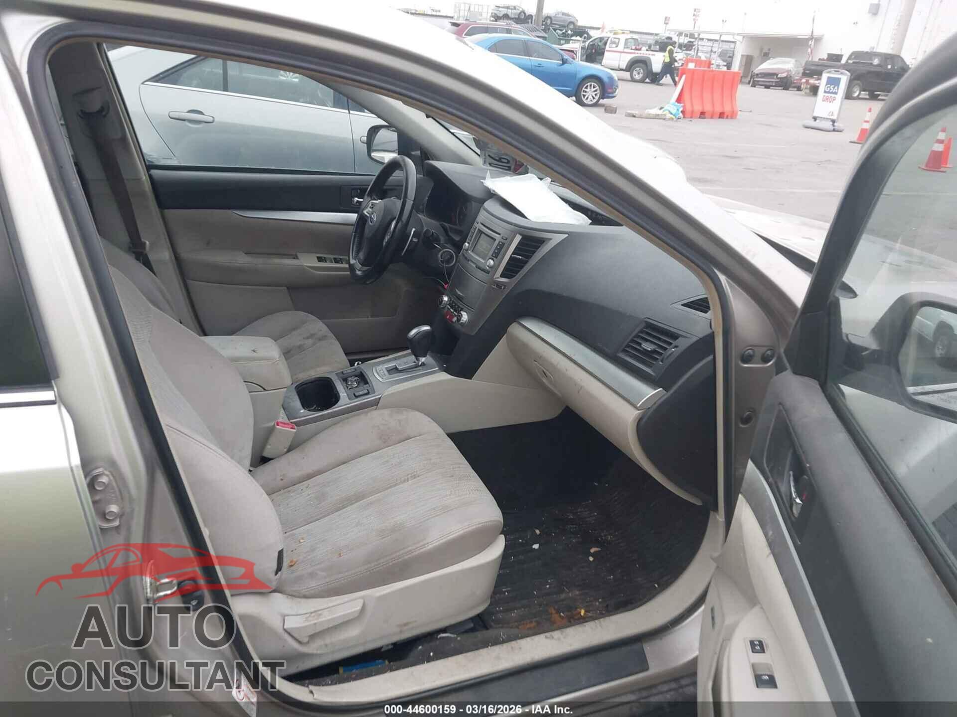 SUBARU OUTBACK 2014 - 4S4BRBCC1E3230101