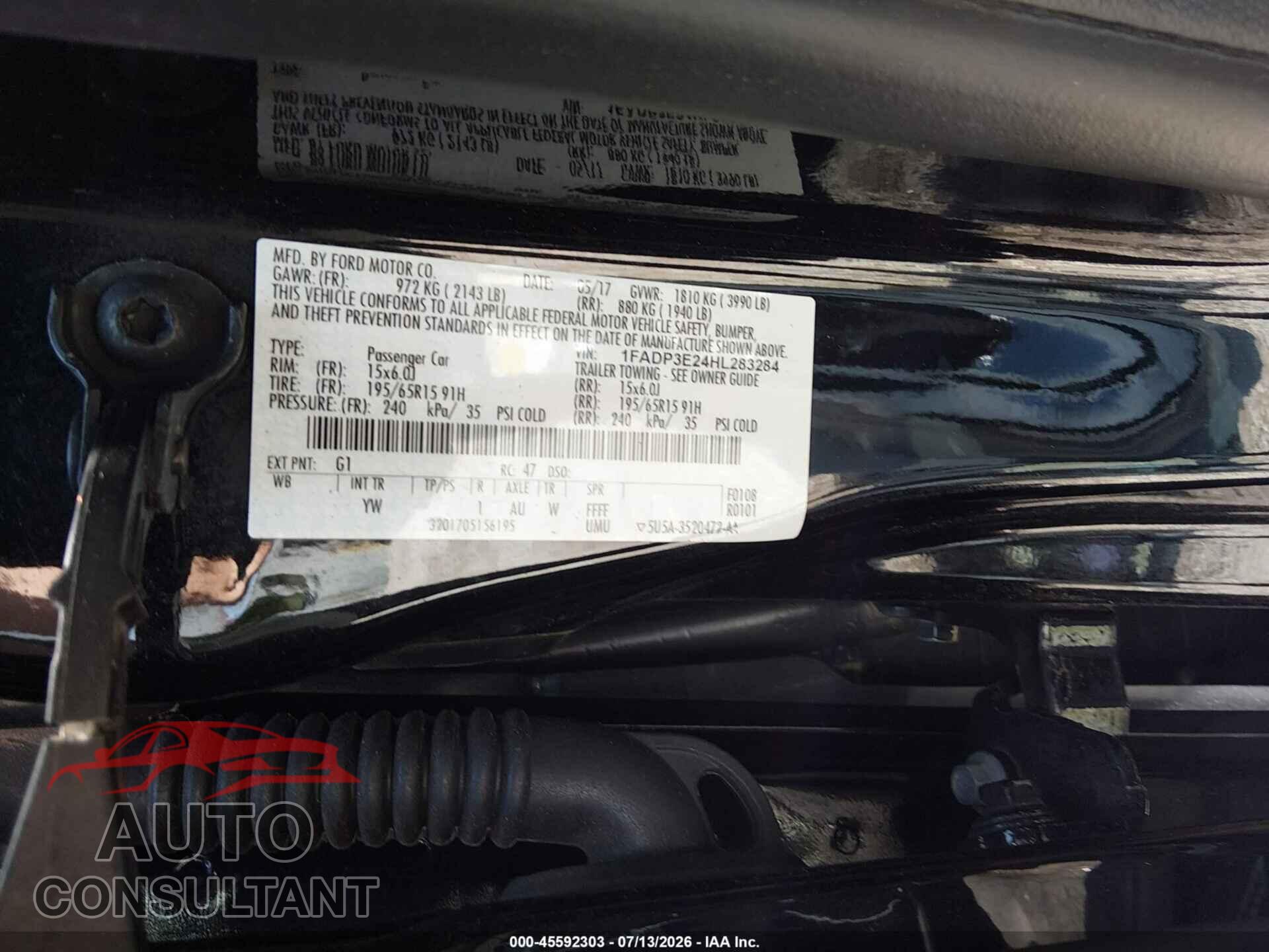 FORD FOCUS 2017 - 1FADP3E24HL283284