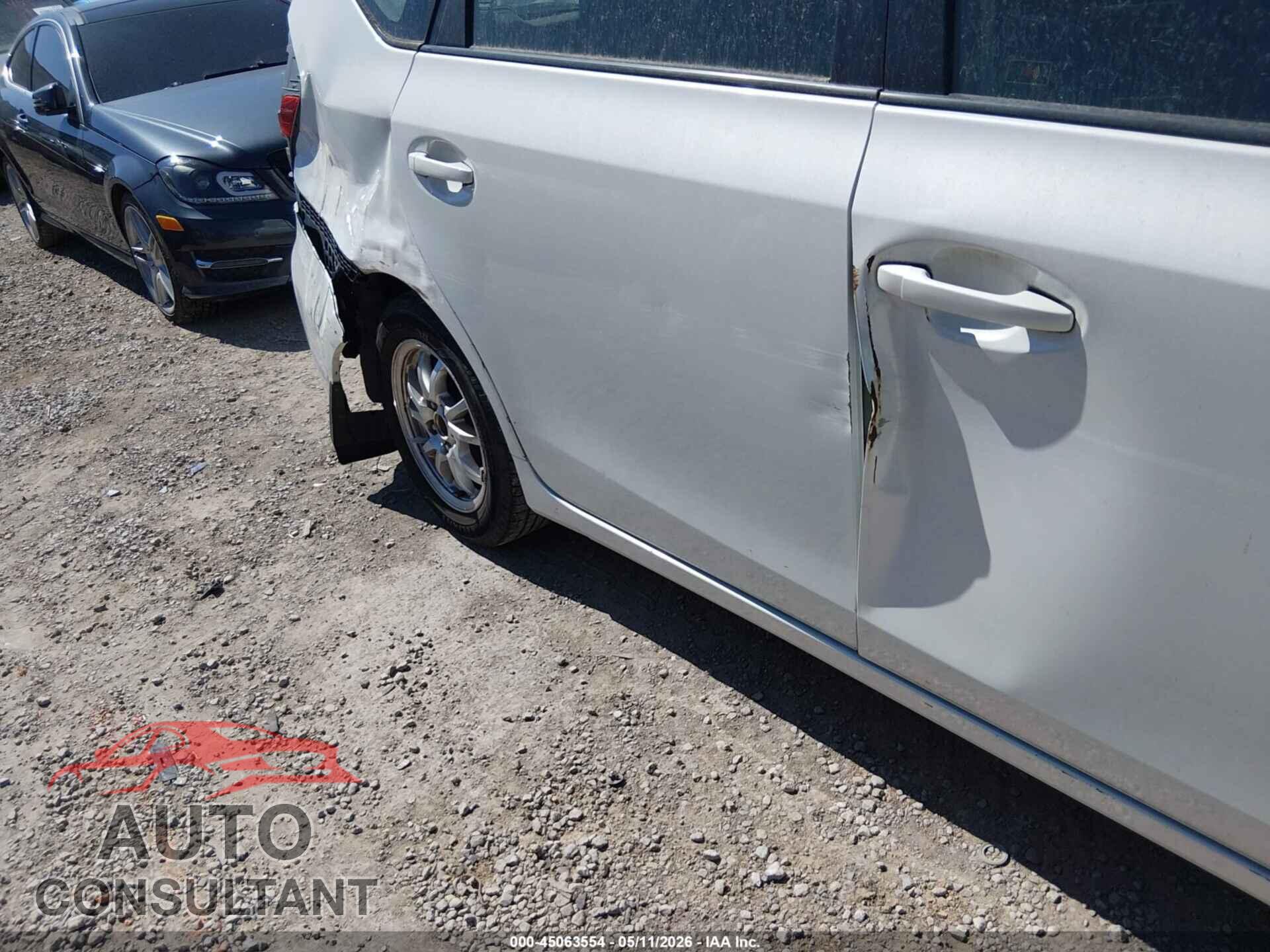 TOYOTA PRIUS V 2014 - JTDZN3EU8EJ012808