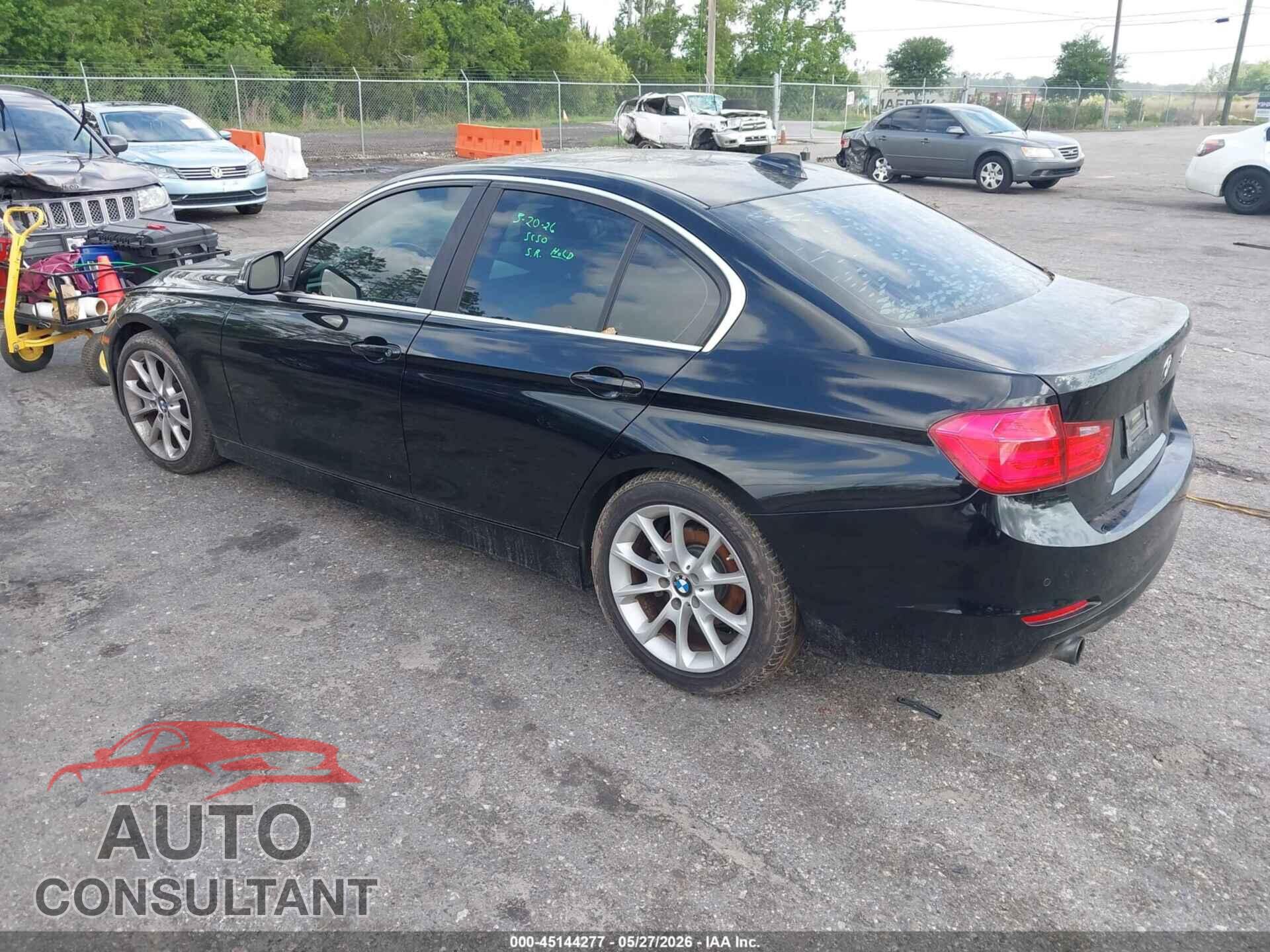 BMW 320I 2015 - WBA3B1G58FNT02465