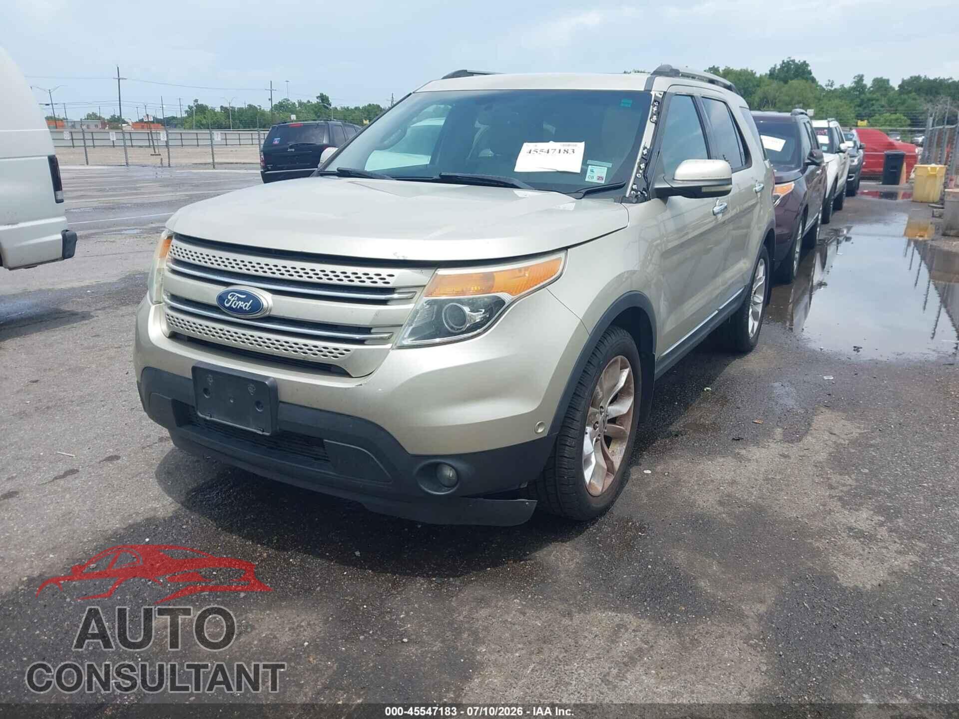 FORD EXPLORER 2011 - 1FMHK8F82BGA17574