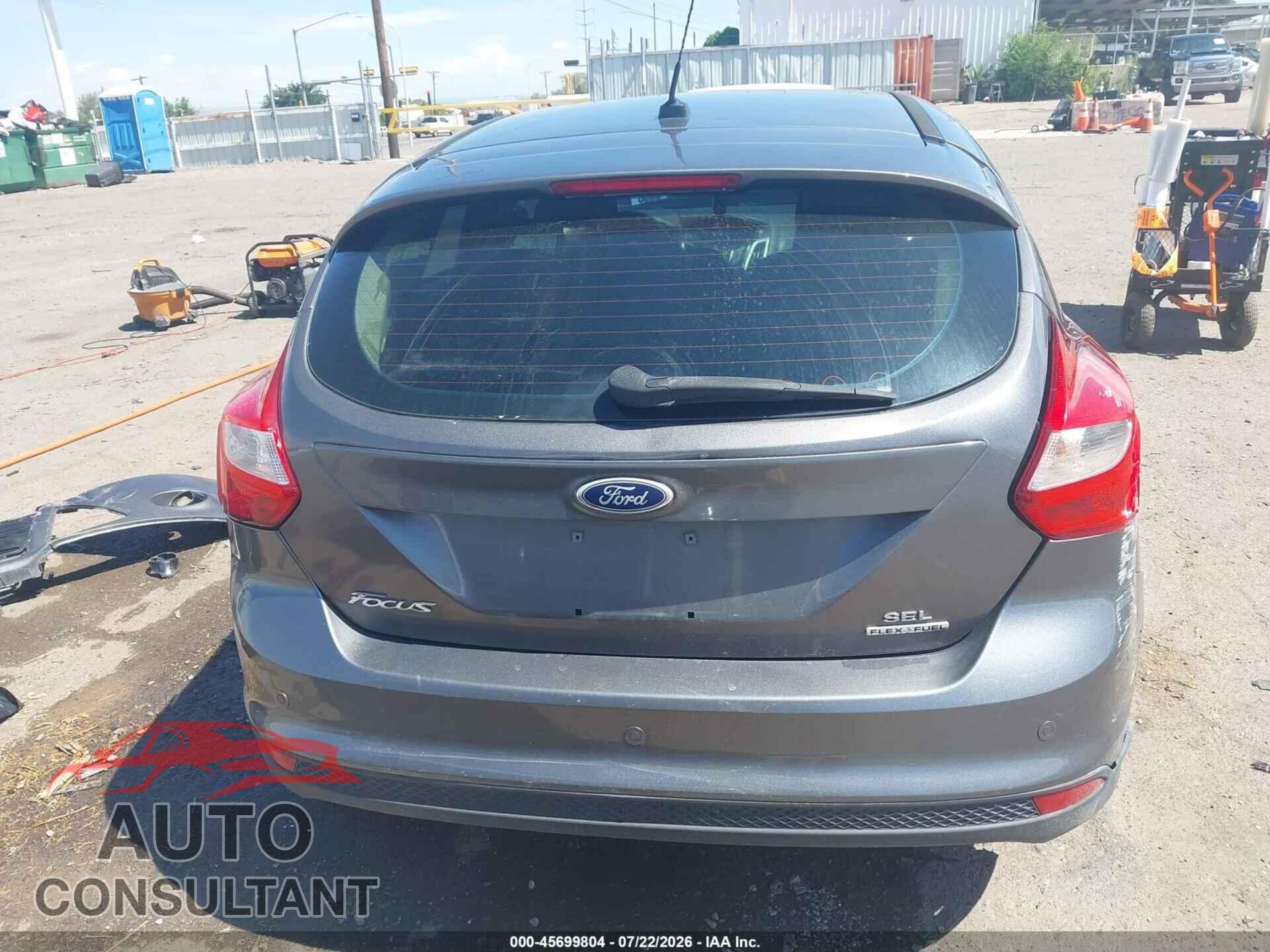FORD FOCUS 2012 - 1FAHP3K22CL366615
