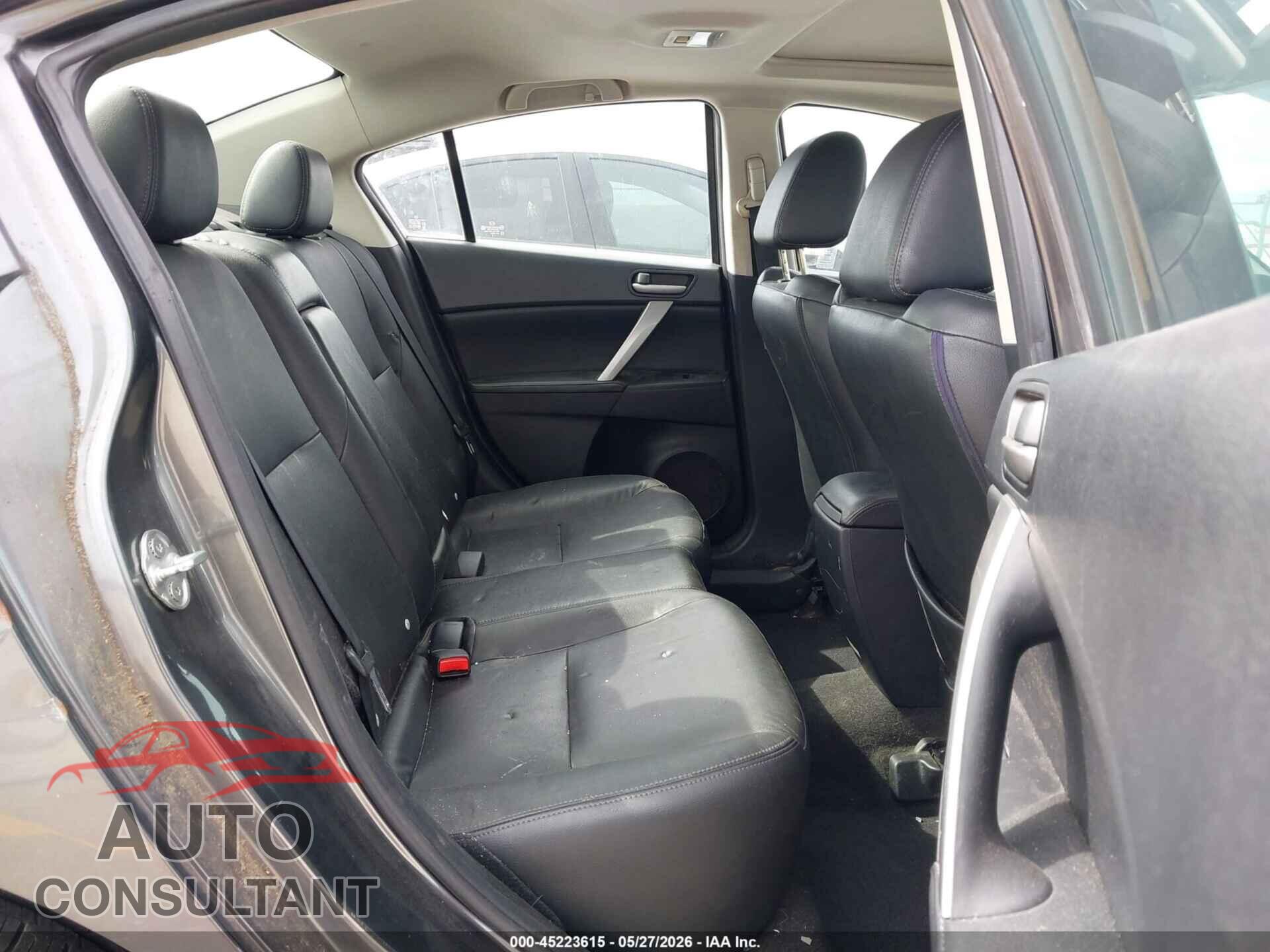MAZDA MAZDA3 2012 - JM1BL1W77C1672419