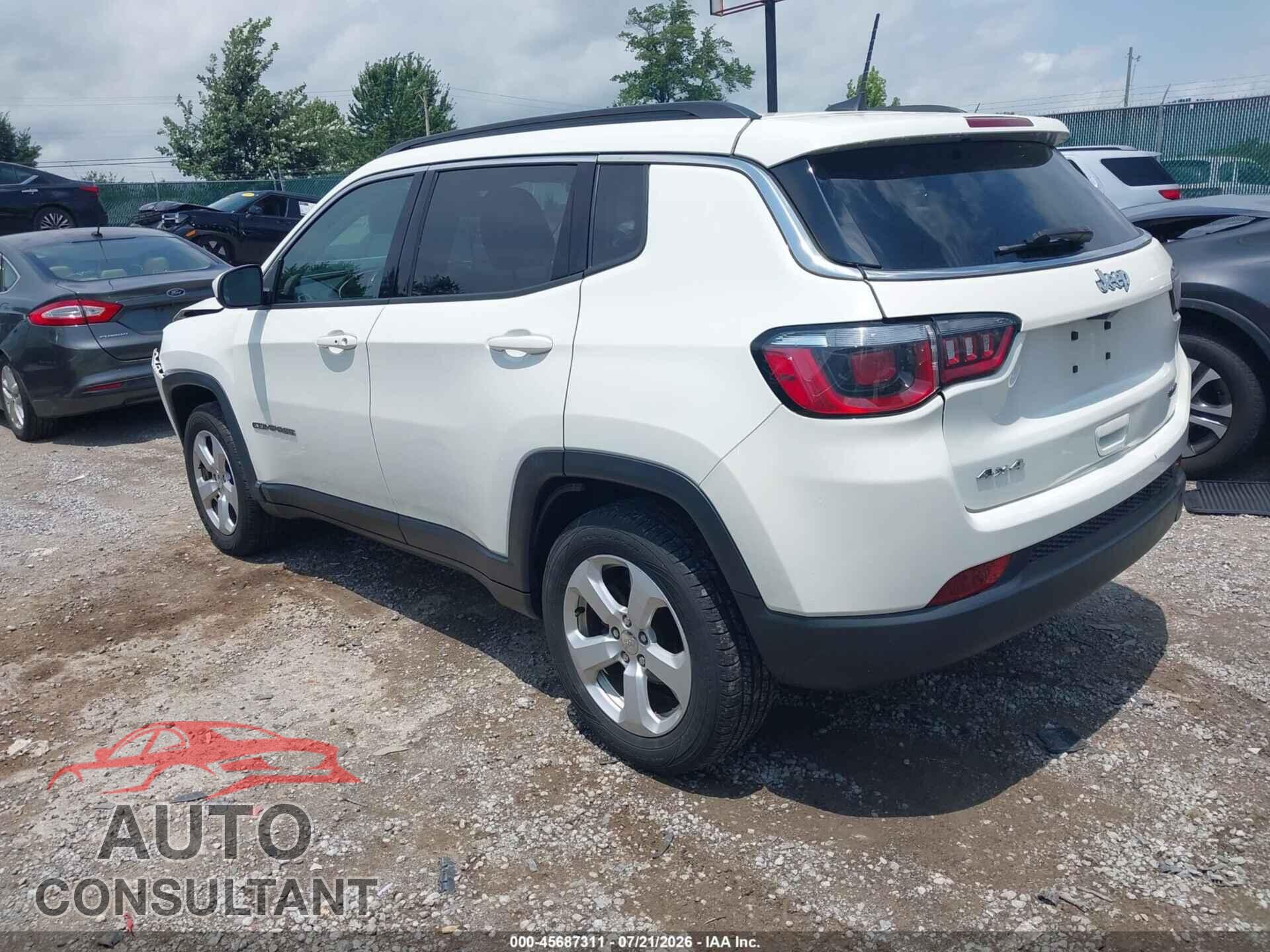 JEEP COMPASS 2018 - 3C4NJDBB3JT366306