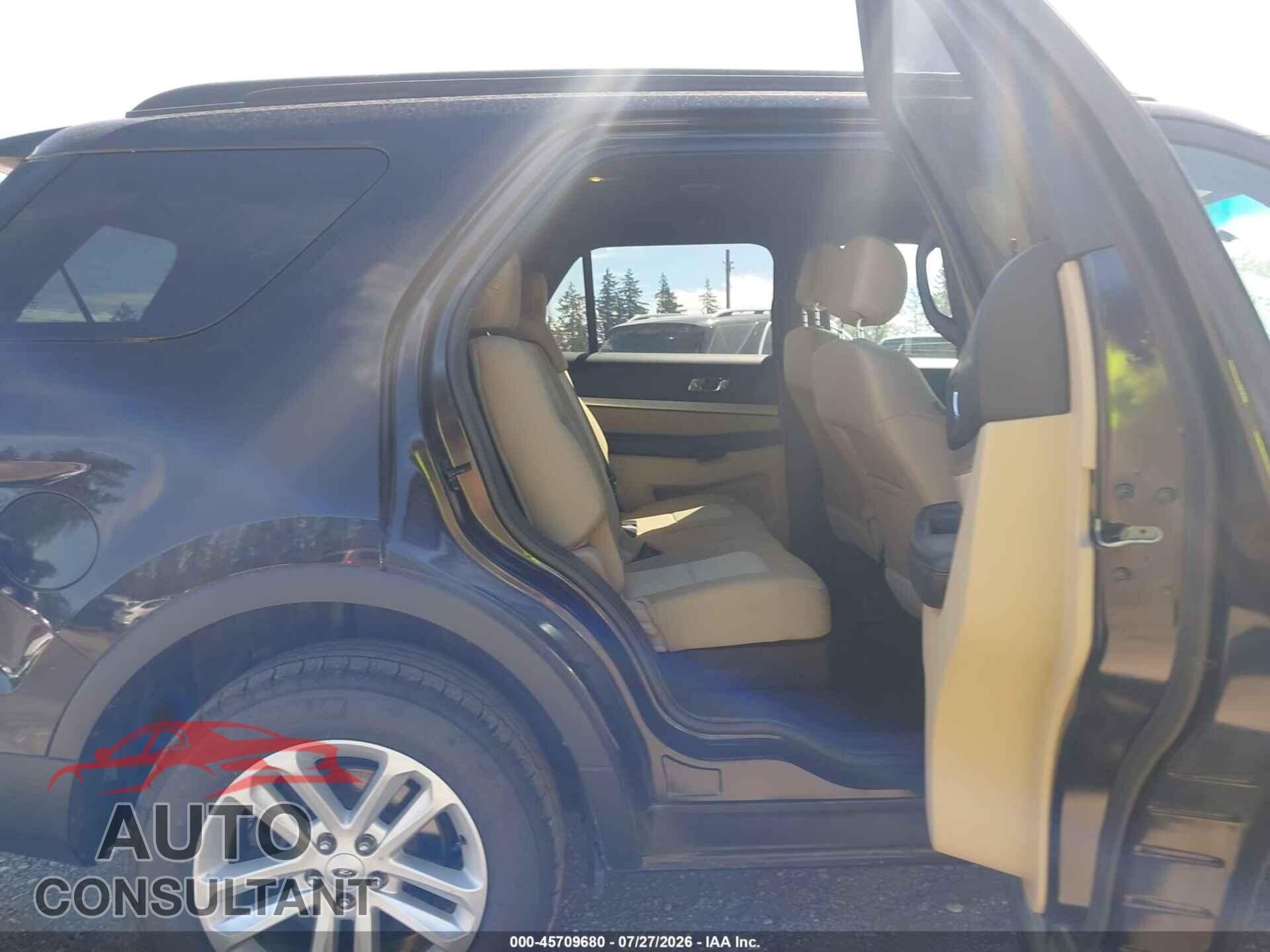 FORD EXPLORER 2017 - 1FM5K8B82HGA18385