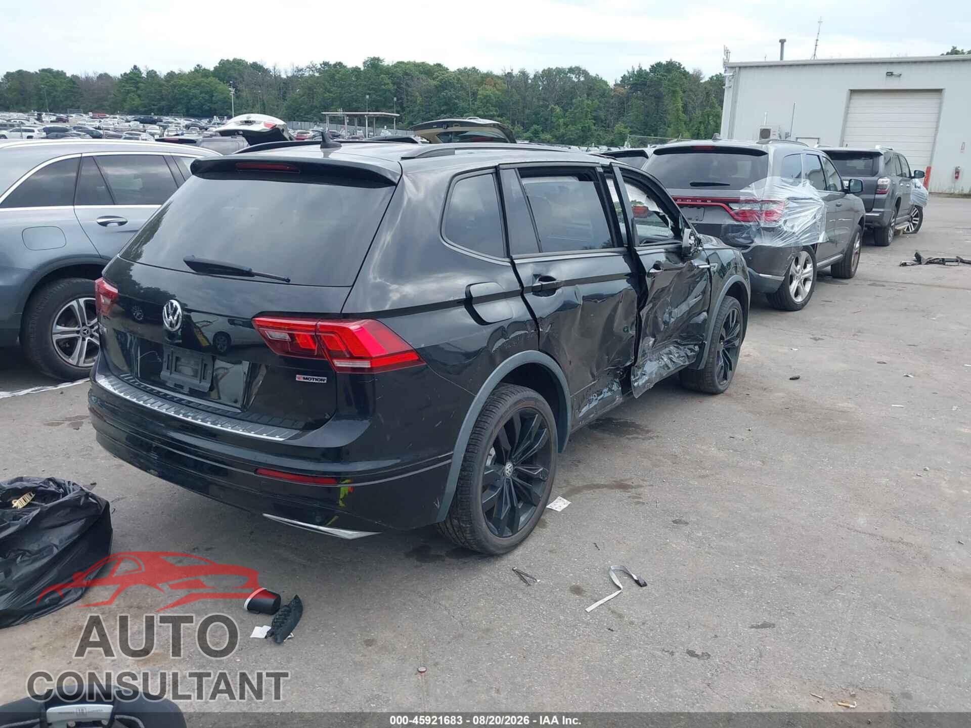 VOLKSWAGEN TIGUAN 2021 - 3VV2B7AX6MM093473